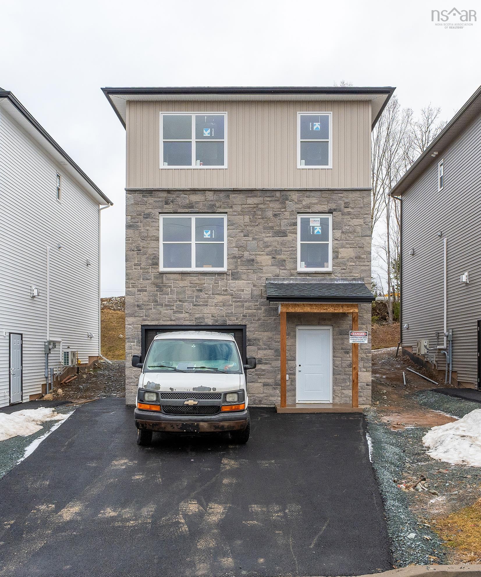 Pc-10 38 Pearlgarden Close, Dartmouth NS B2X 2E8 - MLS #202500305