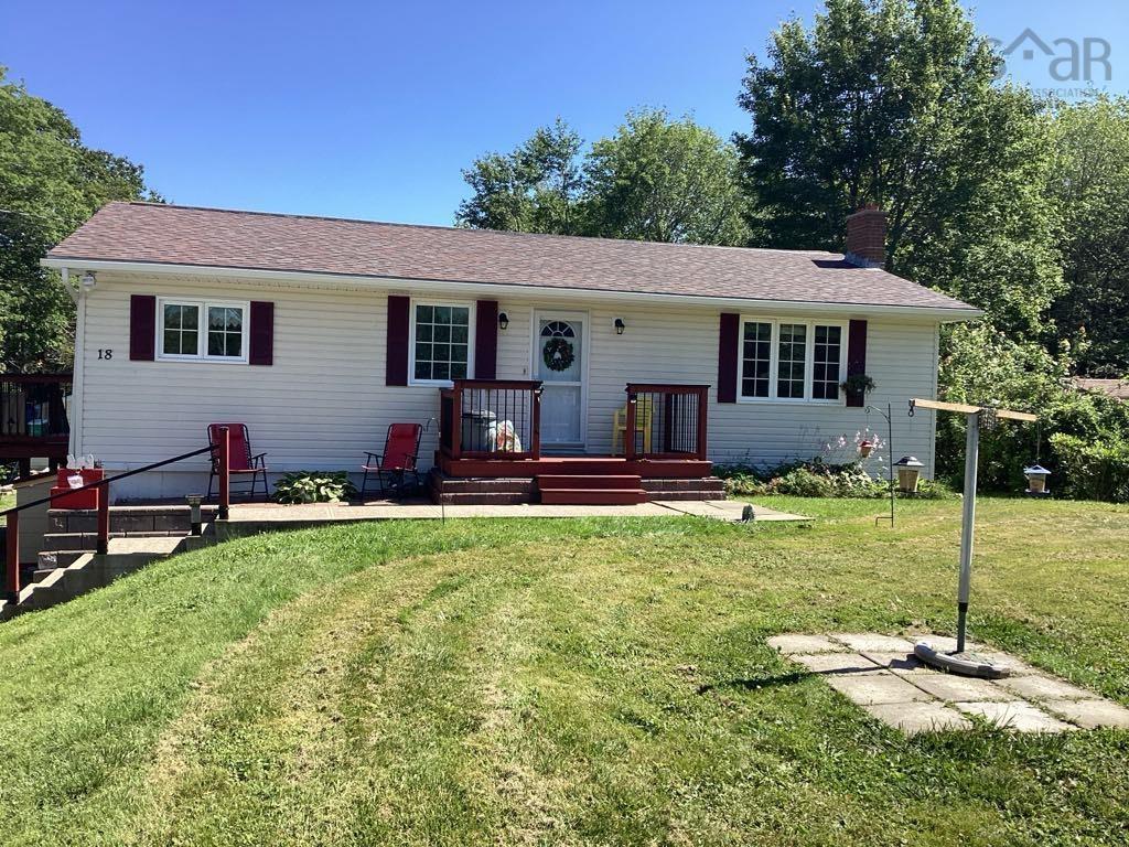 18 Chesapeake Road, Beaver Bank NS B4G 1E3 - MLS #202504473