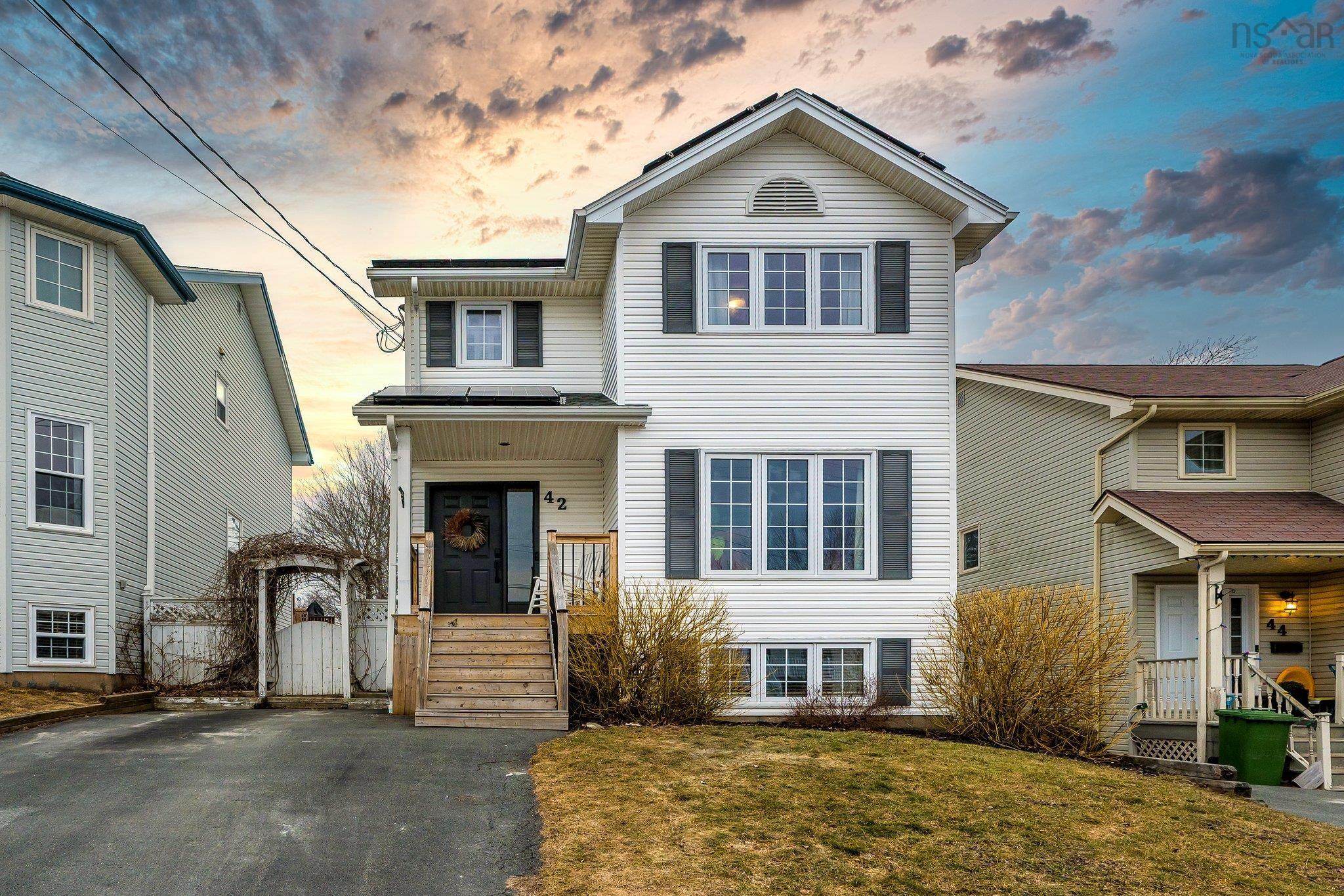 42 Armcrest Drive, Lower Sackville NS B4C 4A7 - MLS #202506968
