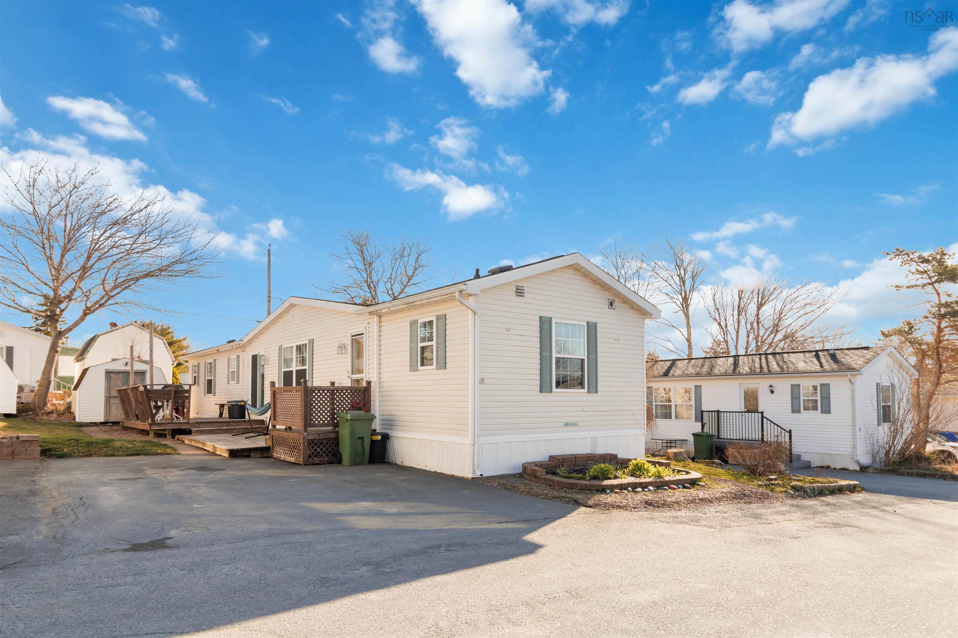 10 Tenth Street, Lucasville NS B4B 1R6 - MLS #202508852