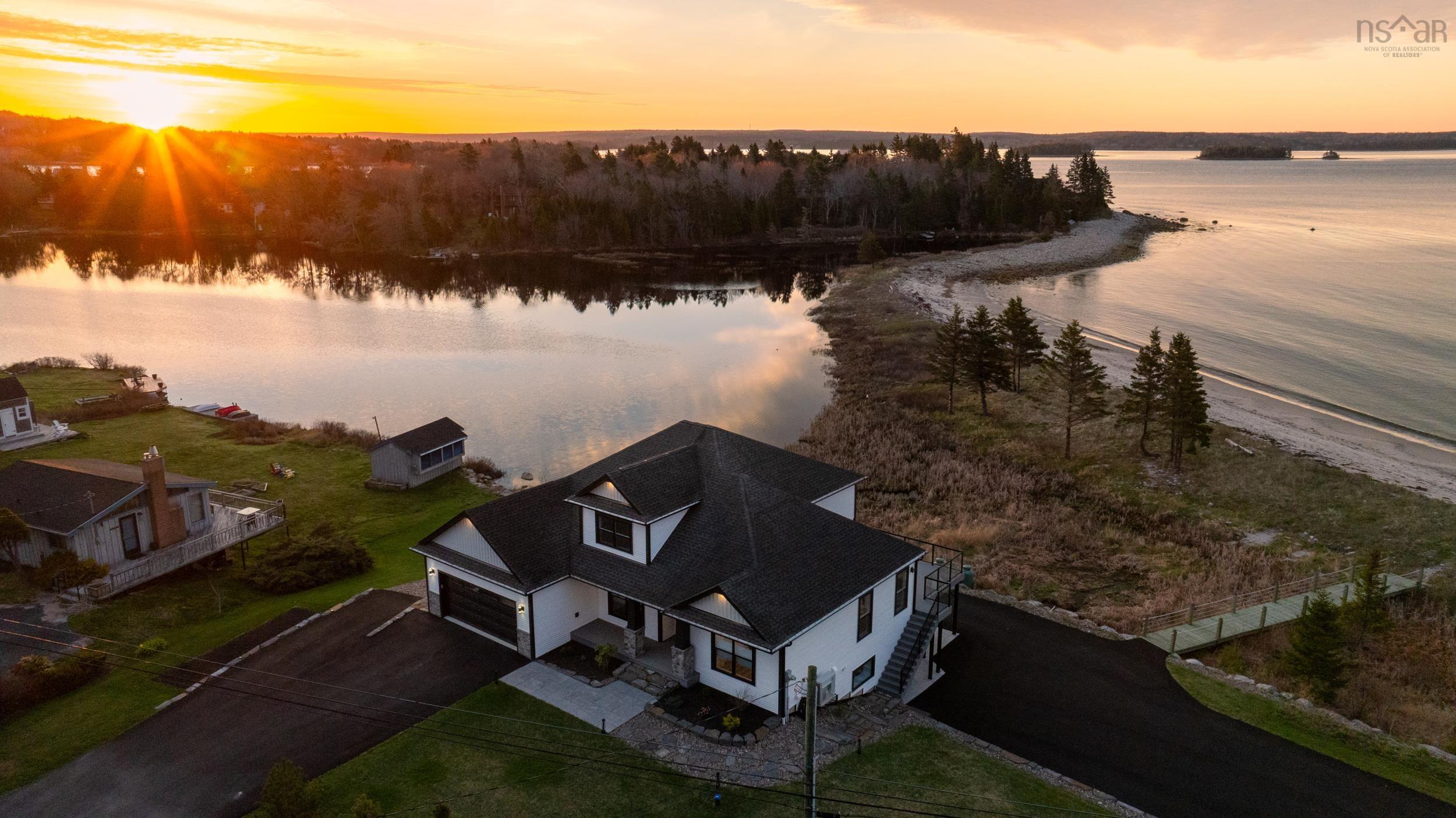 8286 St. Margarets Bay Road, Black Point NS B0J 1B0 - MLS #202510443