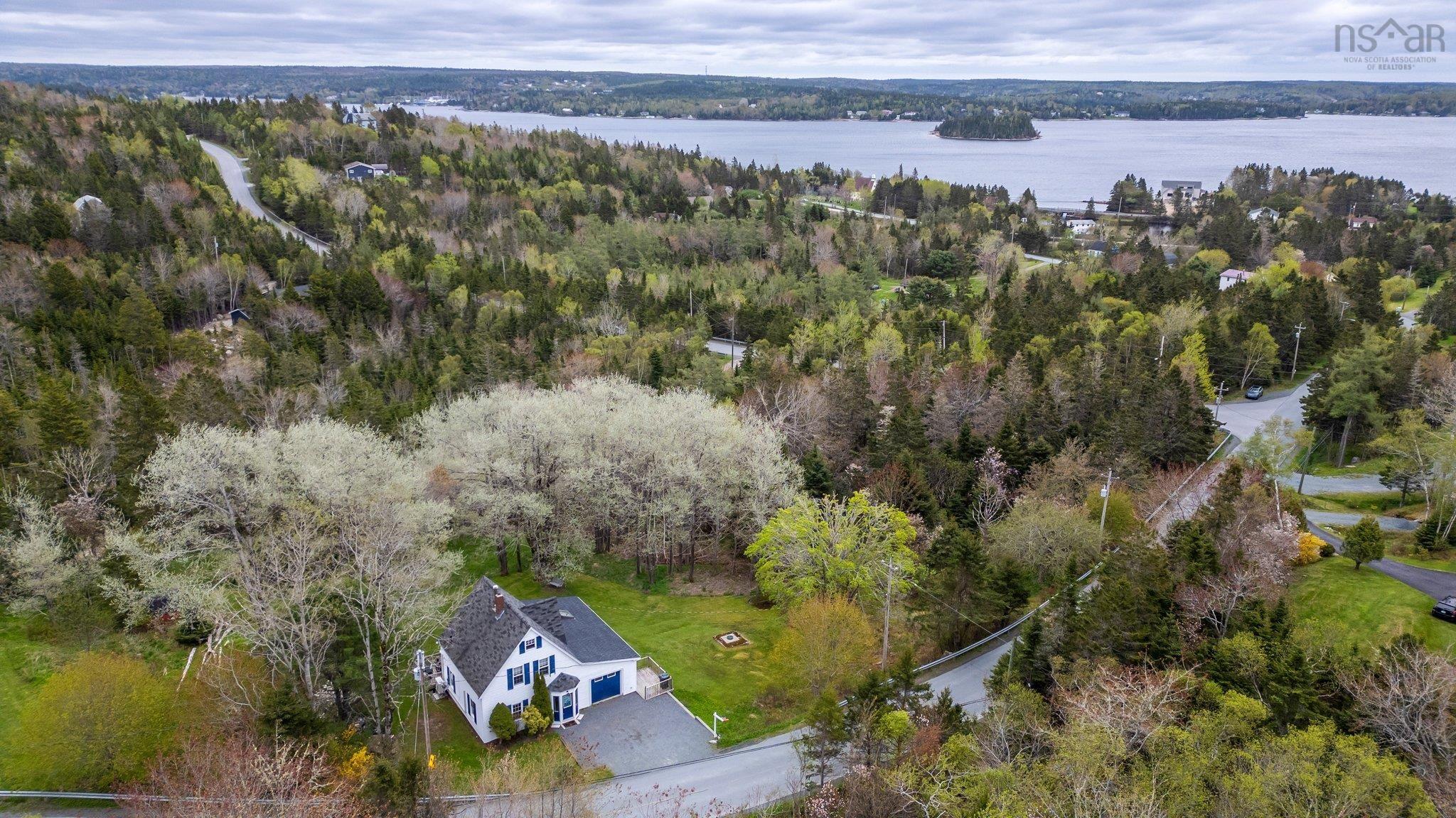 155 Island View Drive, Boutiliers Point NS B3Z 1R9 - MLS #202511236