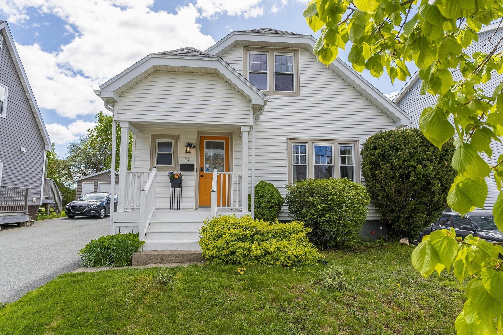 42 Esdaile Avenue, Dartmouth NS B2Y 3N6 - MLS #202512030