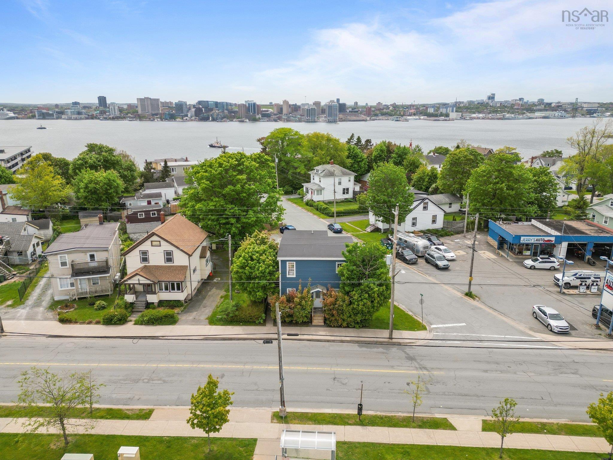204 Pleasant Street, Dartmouth NS B2Y 3R6 - MLS #202513727