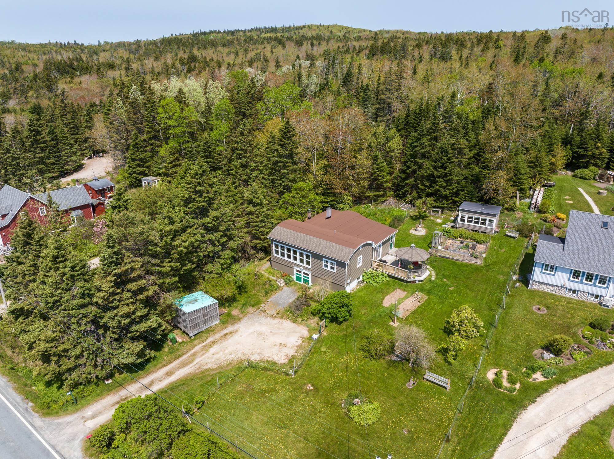 9199 St Margarets Bay Road, Queensland NS B0J 1T0 - MLS #202513813