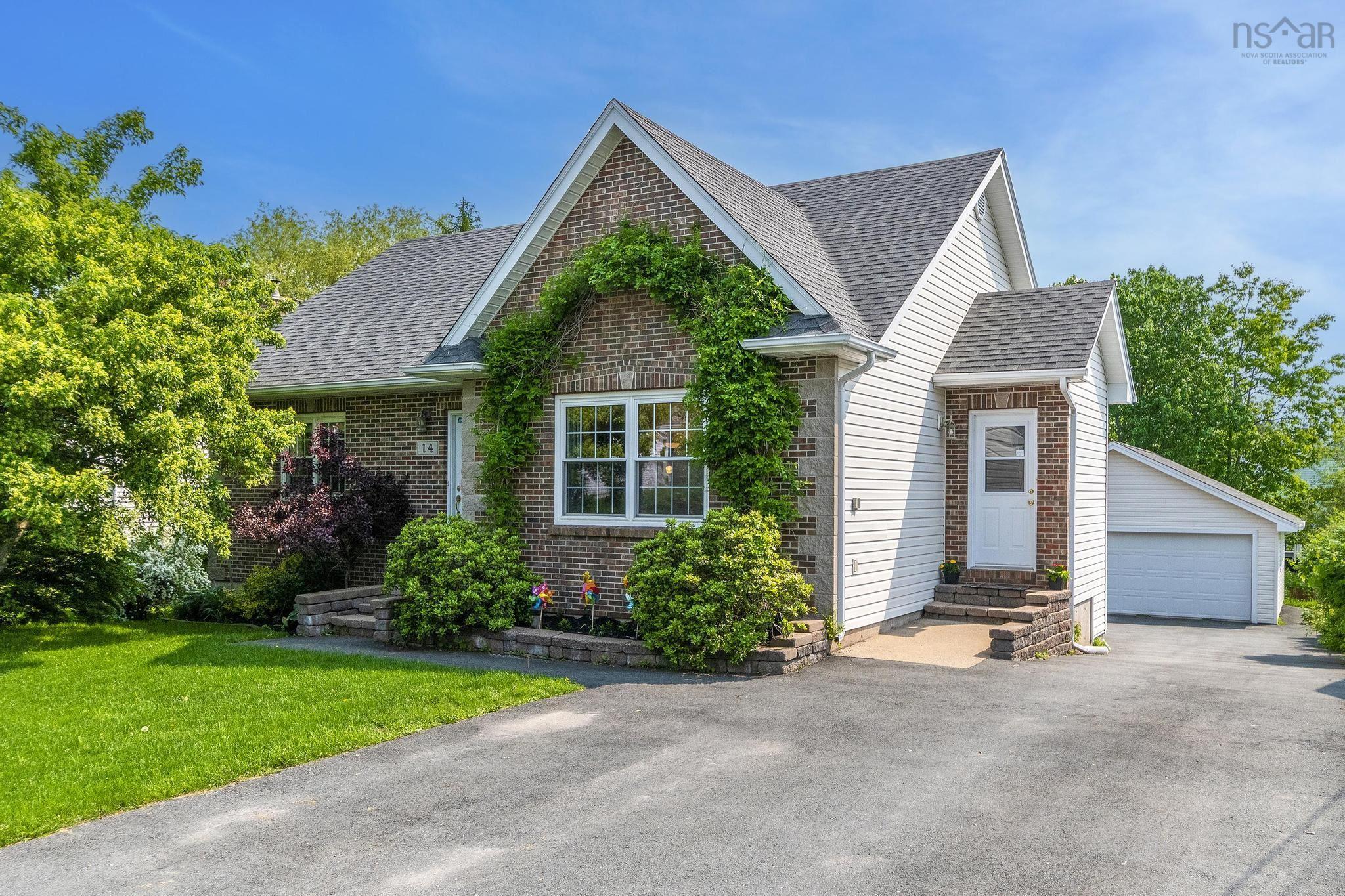 14 Churchill Downs Circle, Lower Sackville NS B4E 2H8 - MLS #202514294