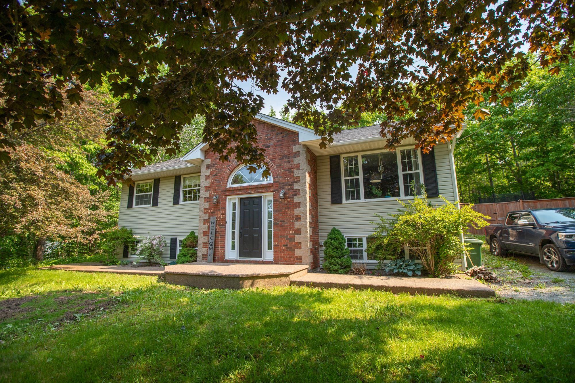 18 Bolton Drive, Fall River NS B2T 1A4 - MLS #202514299