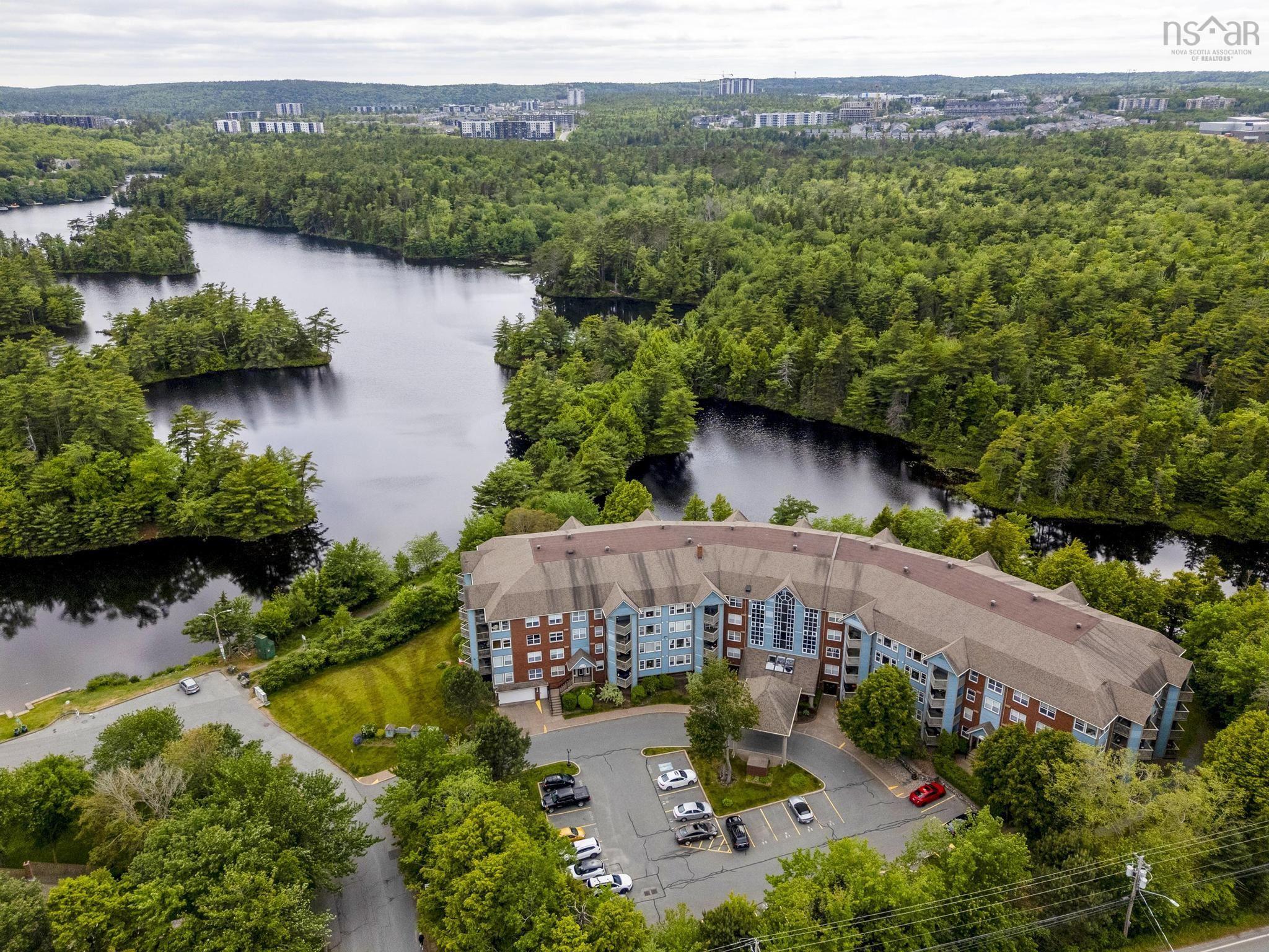 305 2 Lake Drive, Bedford NS B4A 4H7 - MLS #202515673