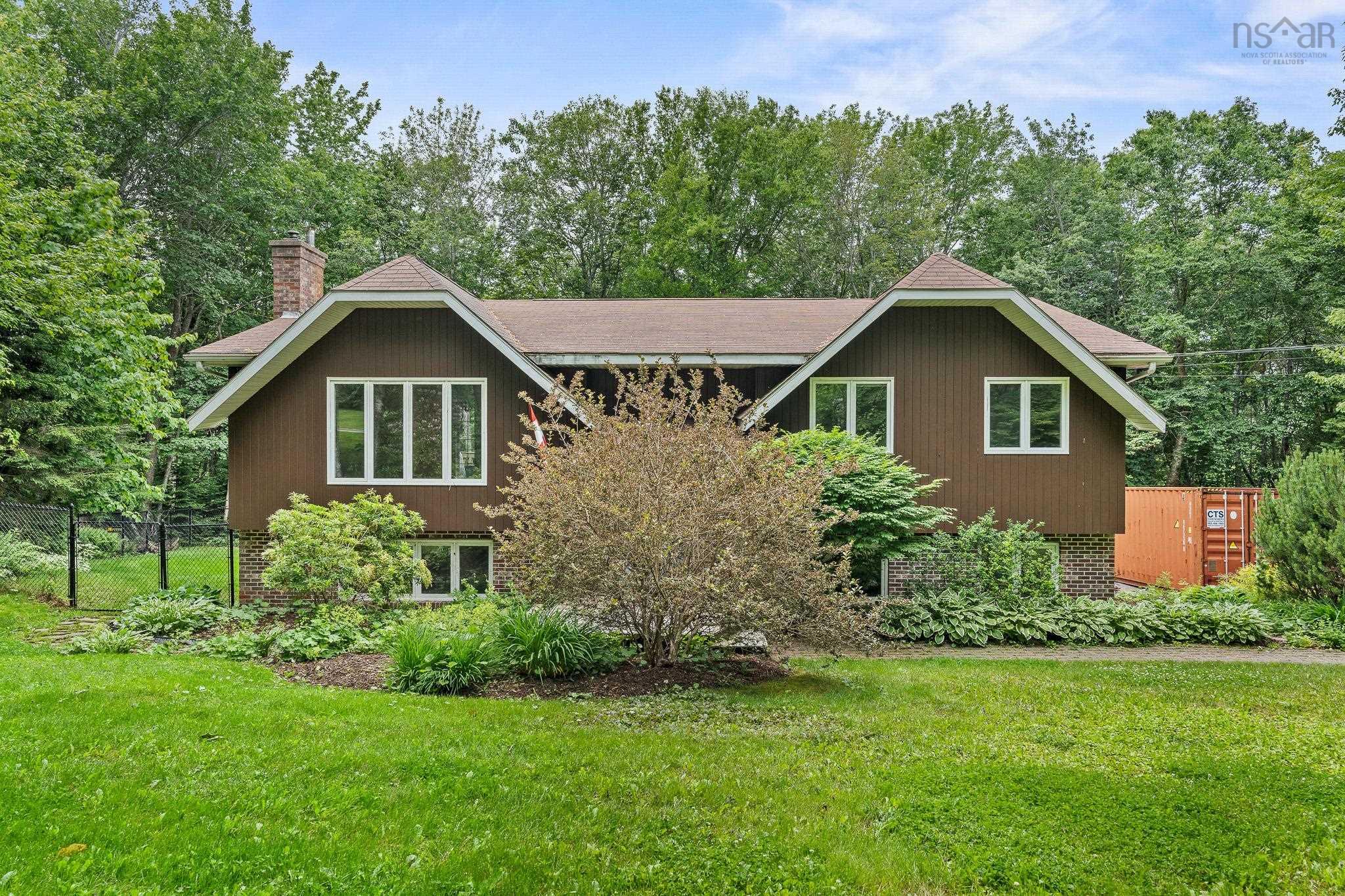 239 Howe Avenue, Fall River NS B2T 1H7 - MLS #202516405