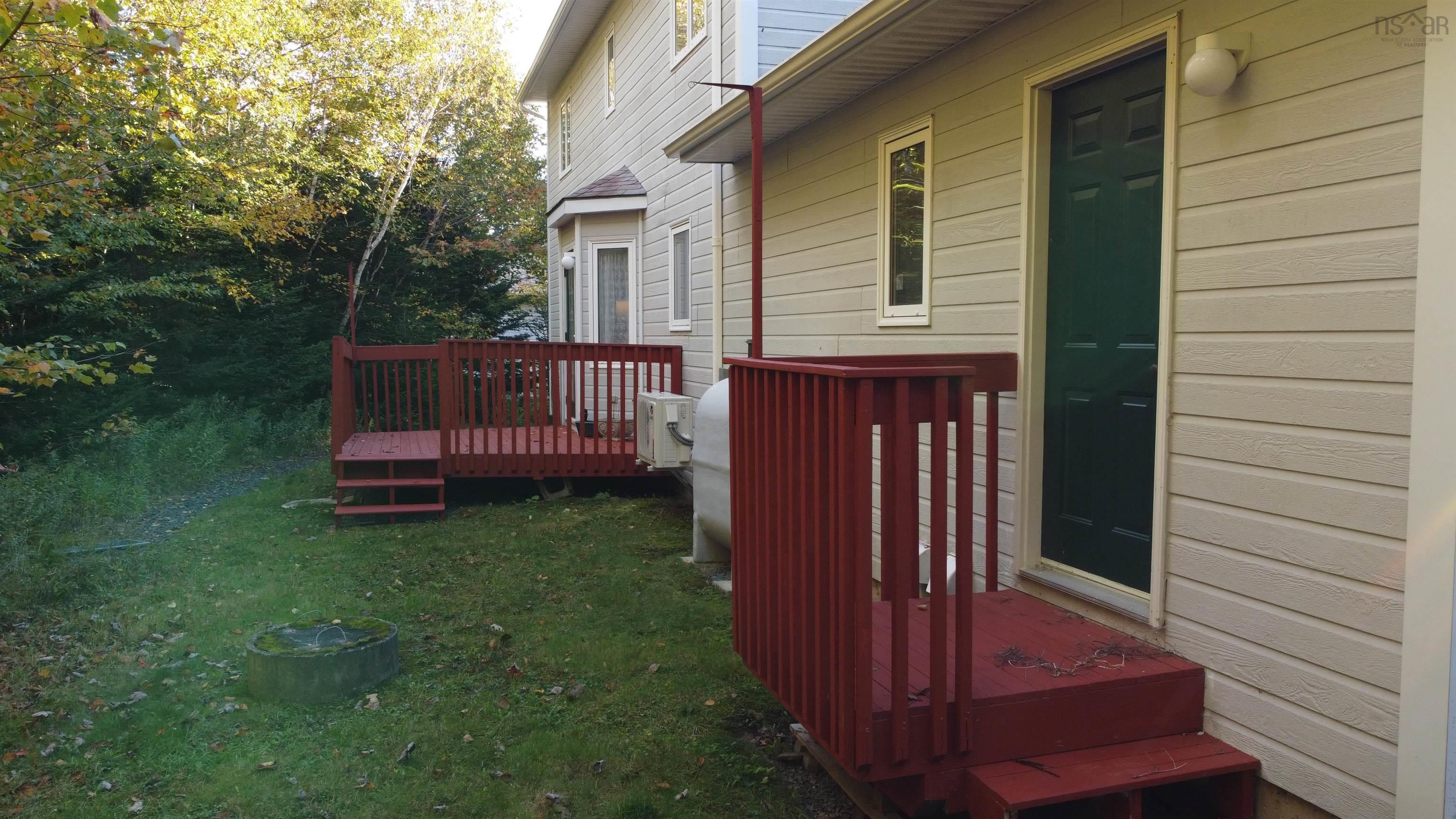 Thumbnail image for 15 Kara Court MLS<sup>®</sup> 202424587