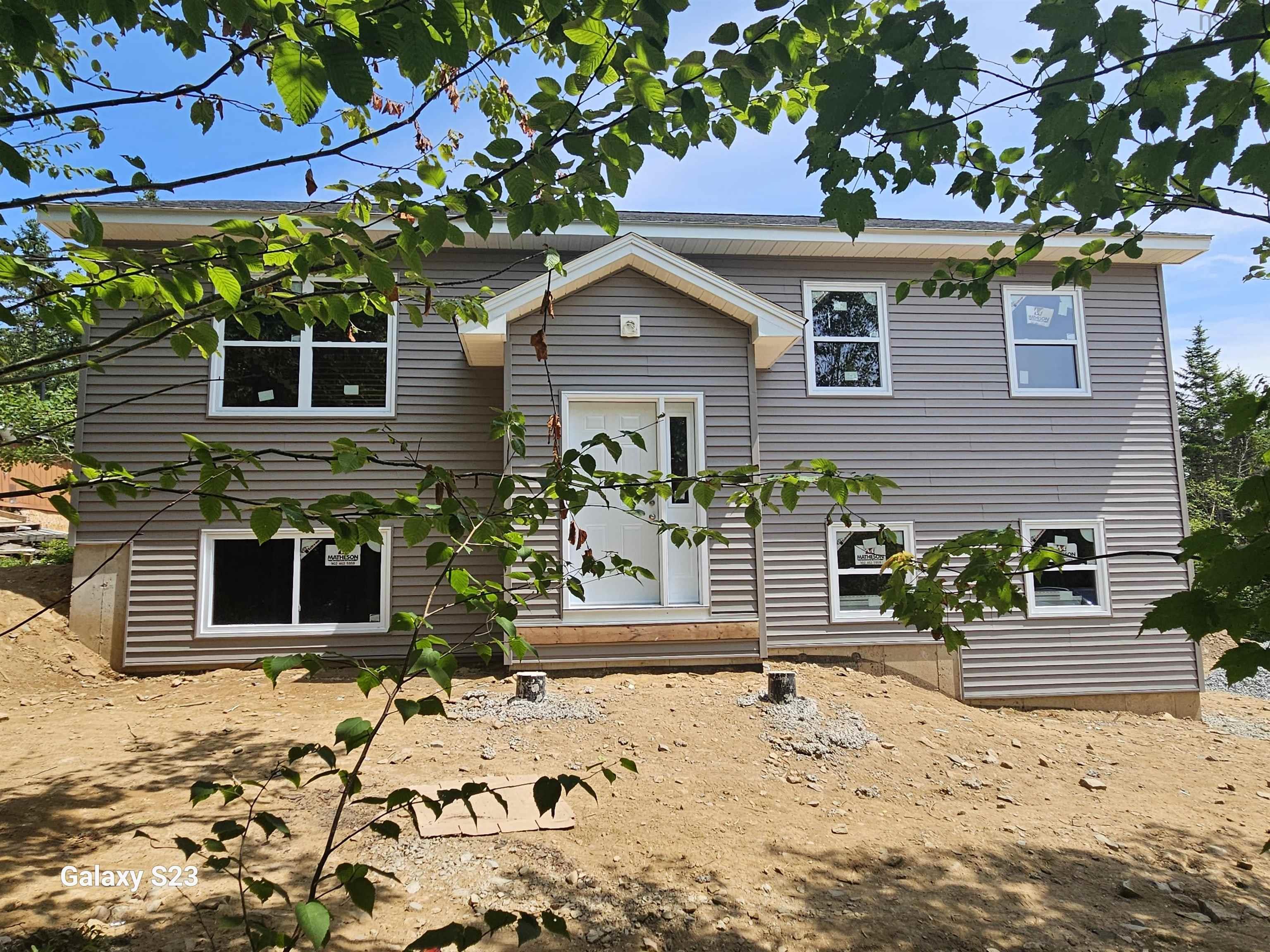 Thumbnail image for 165 Ostrea Lake Road MLS<sup>®</sup> 202509546