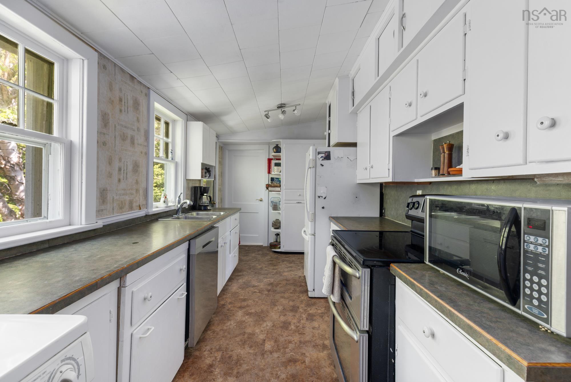 Thumbnail image for 9199 St Margarets Bay Road MLS<sup>®</sup> 202513813