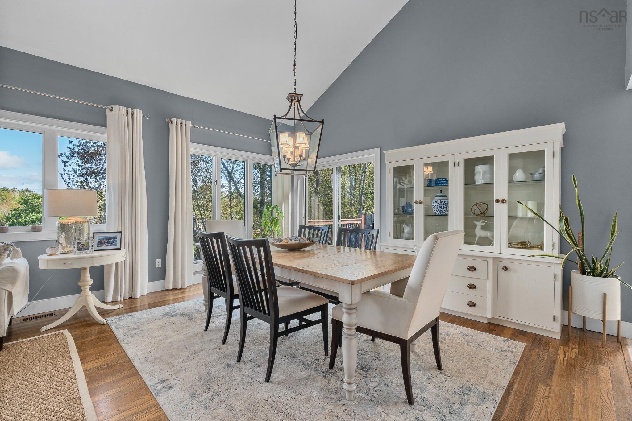 Thumbnail image for 51 Eagle Point Drive MLS<sup>®</sup> 202514505