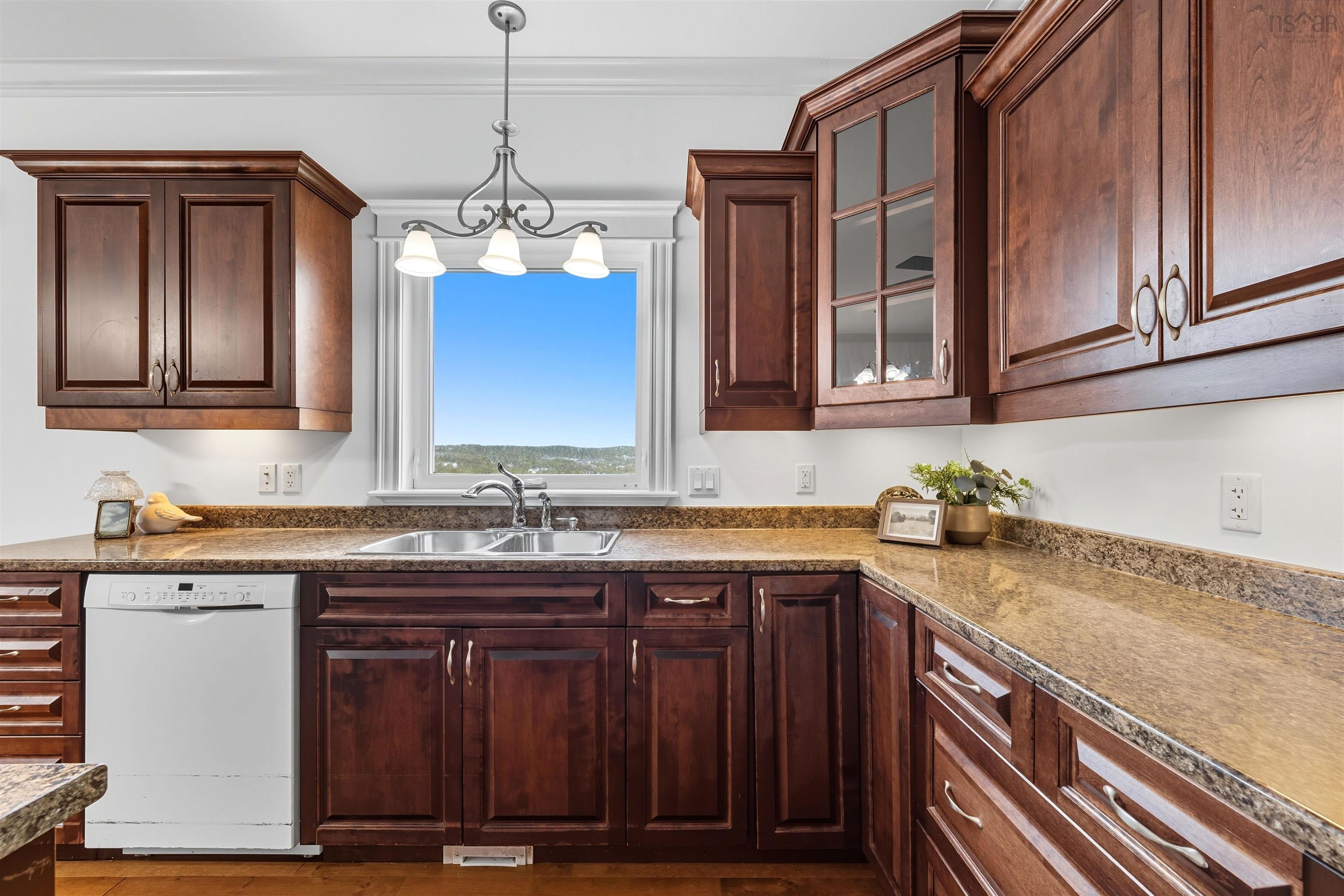 Thumbnail image for 103 Claudia Crescent MLS<sup>®</sup> 202517828