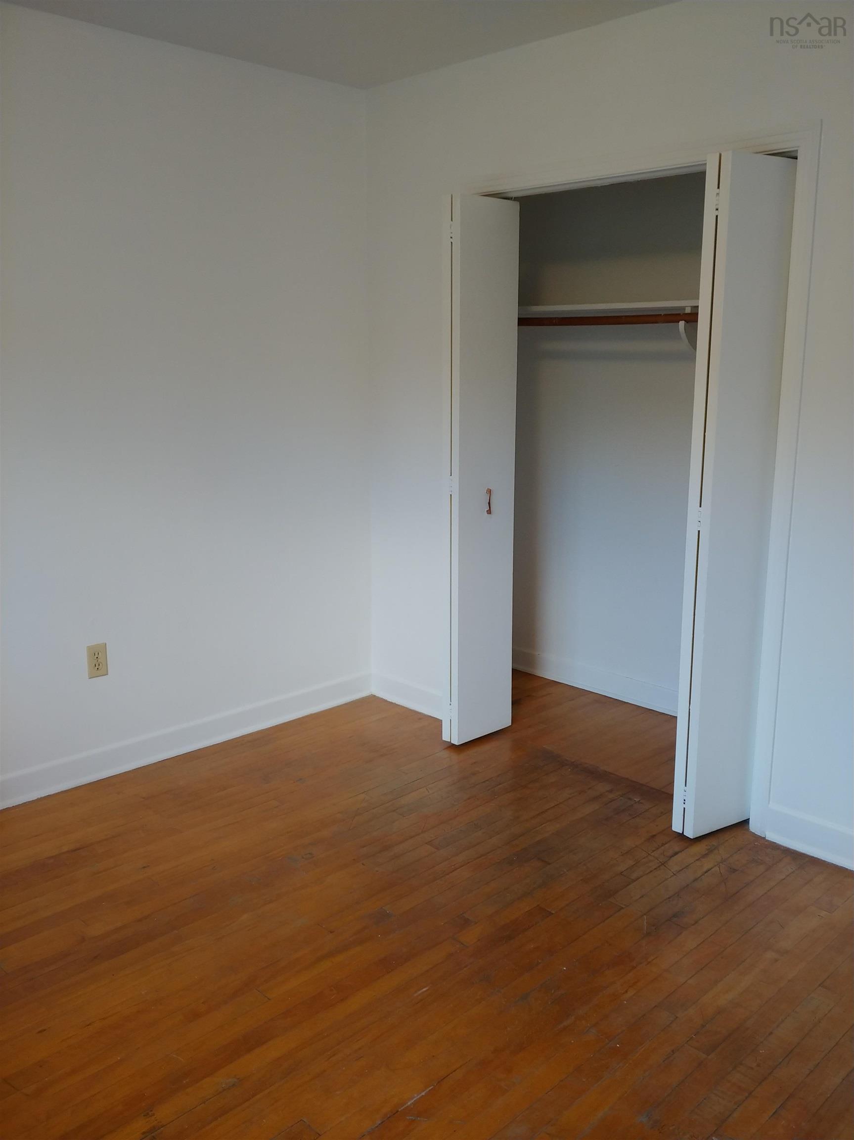 View image 9