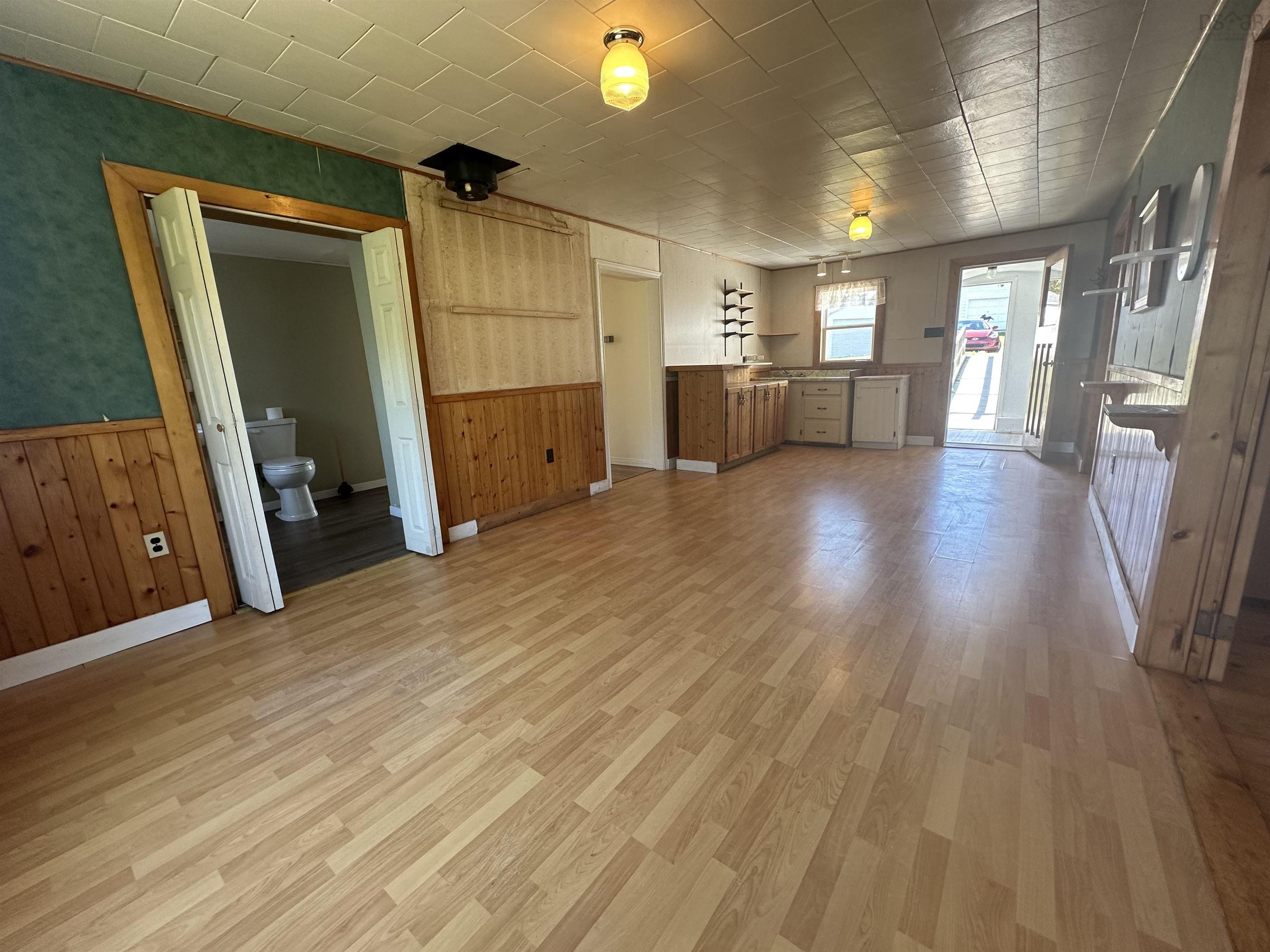 View image 11
