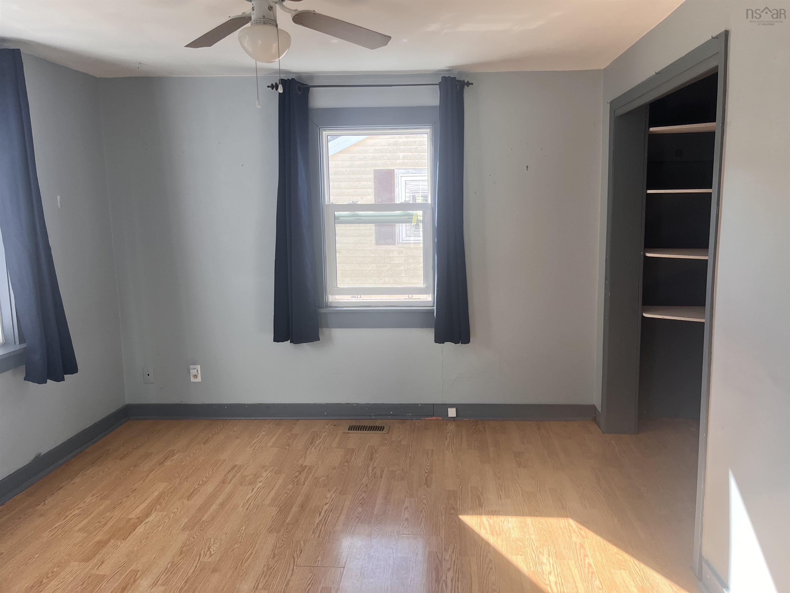 View image 12