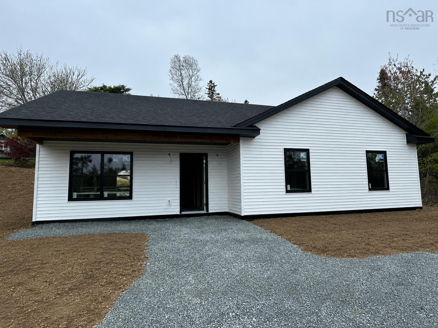 Thumbnail image for 70 Three Brooks Drive MLS<sup>®</sup> 202527399