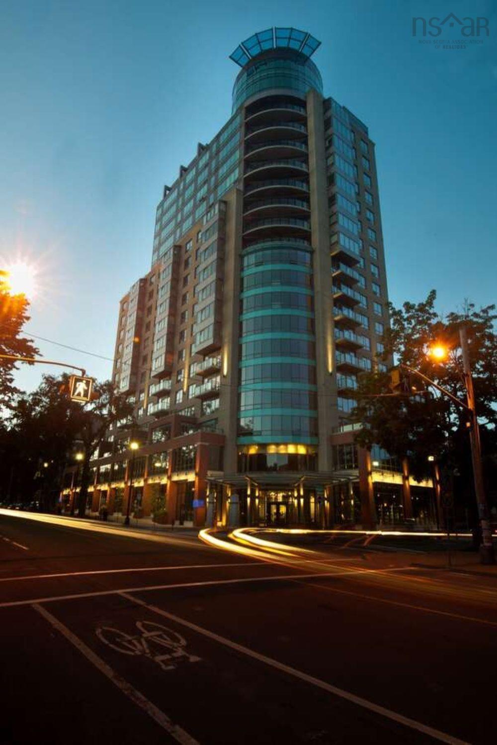 Thumbnail image for 1207 1445 South Park Street MLS<sup>®</sup> 202528144