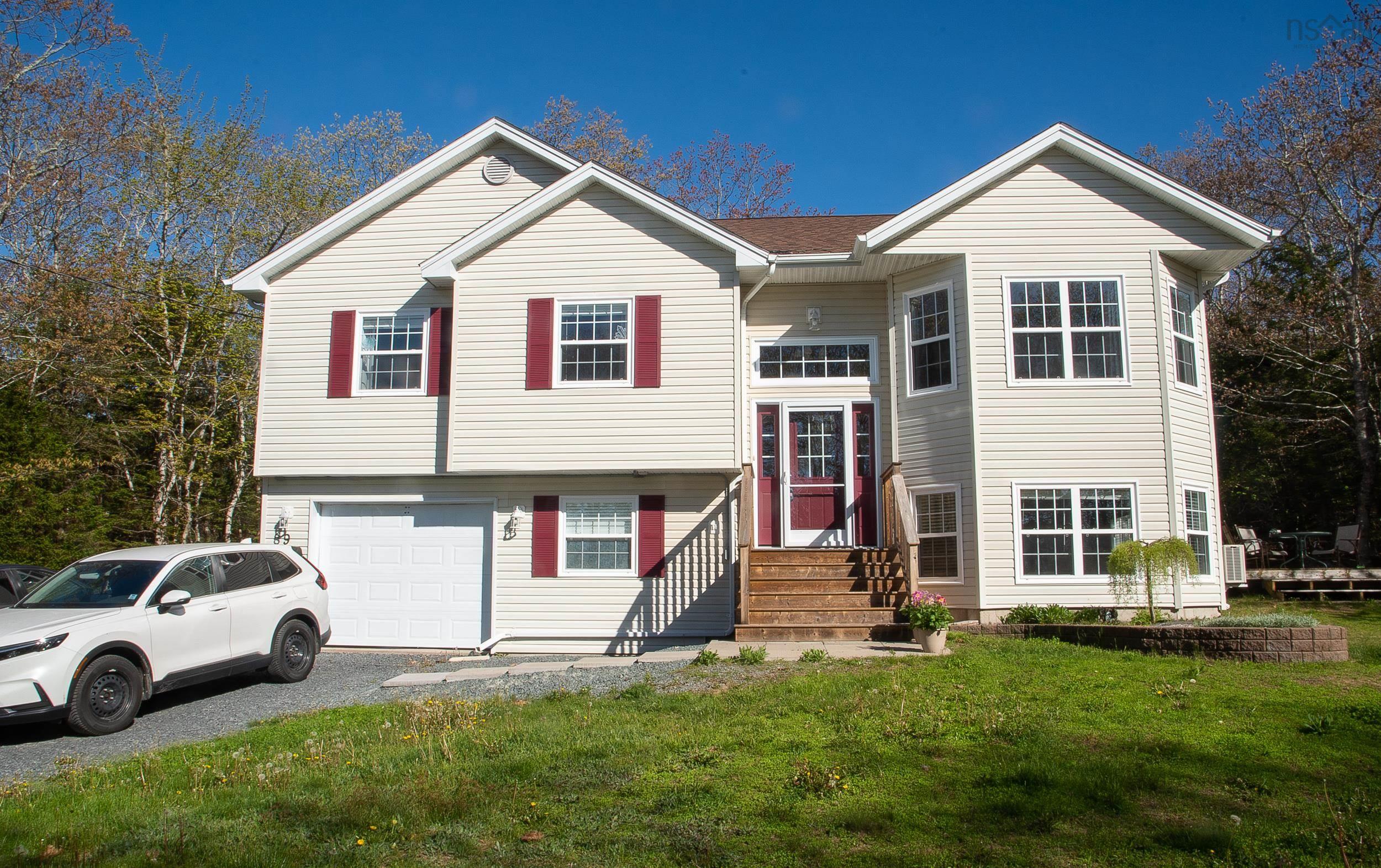 Thumbnail image for 89 Clearwood Court MLS<sup>®</sup> 202601005