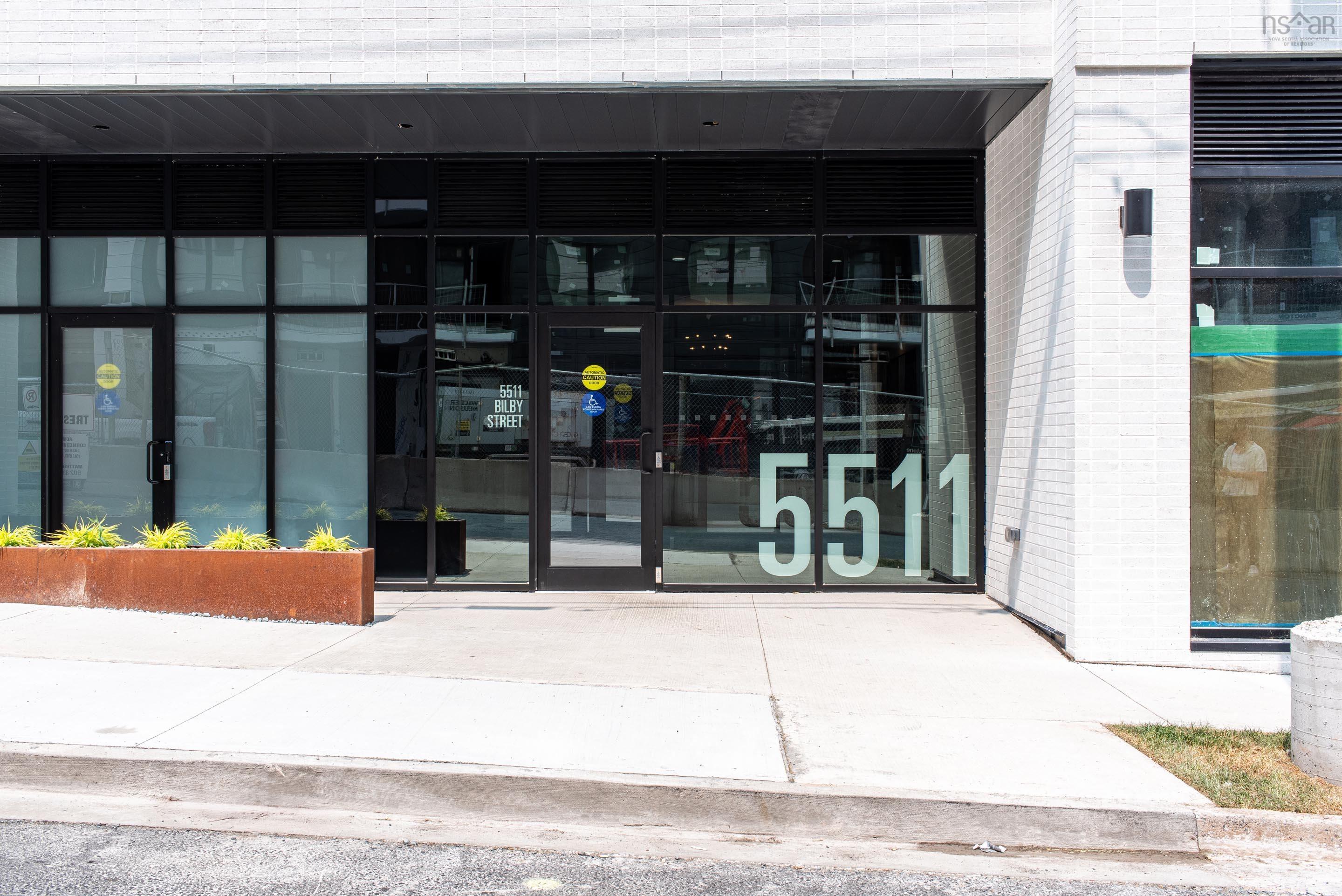 View image 18