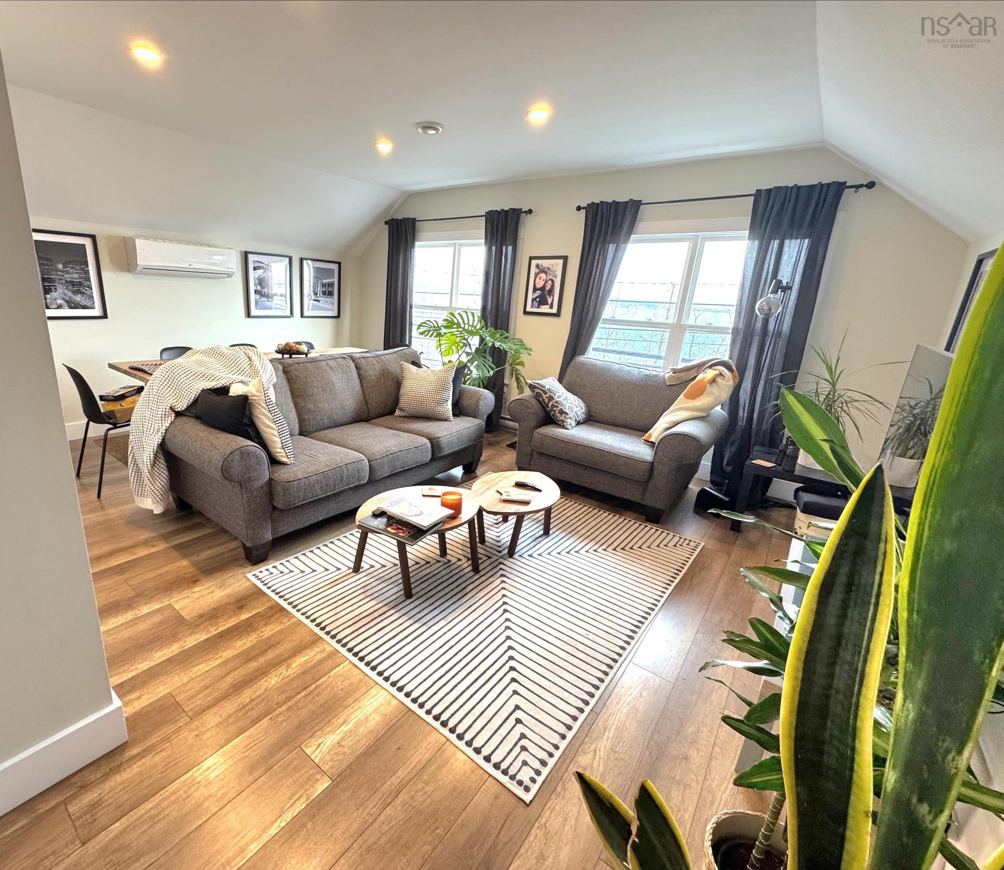 View image 18