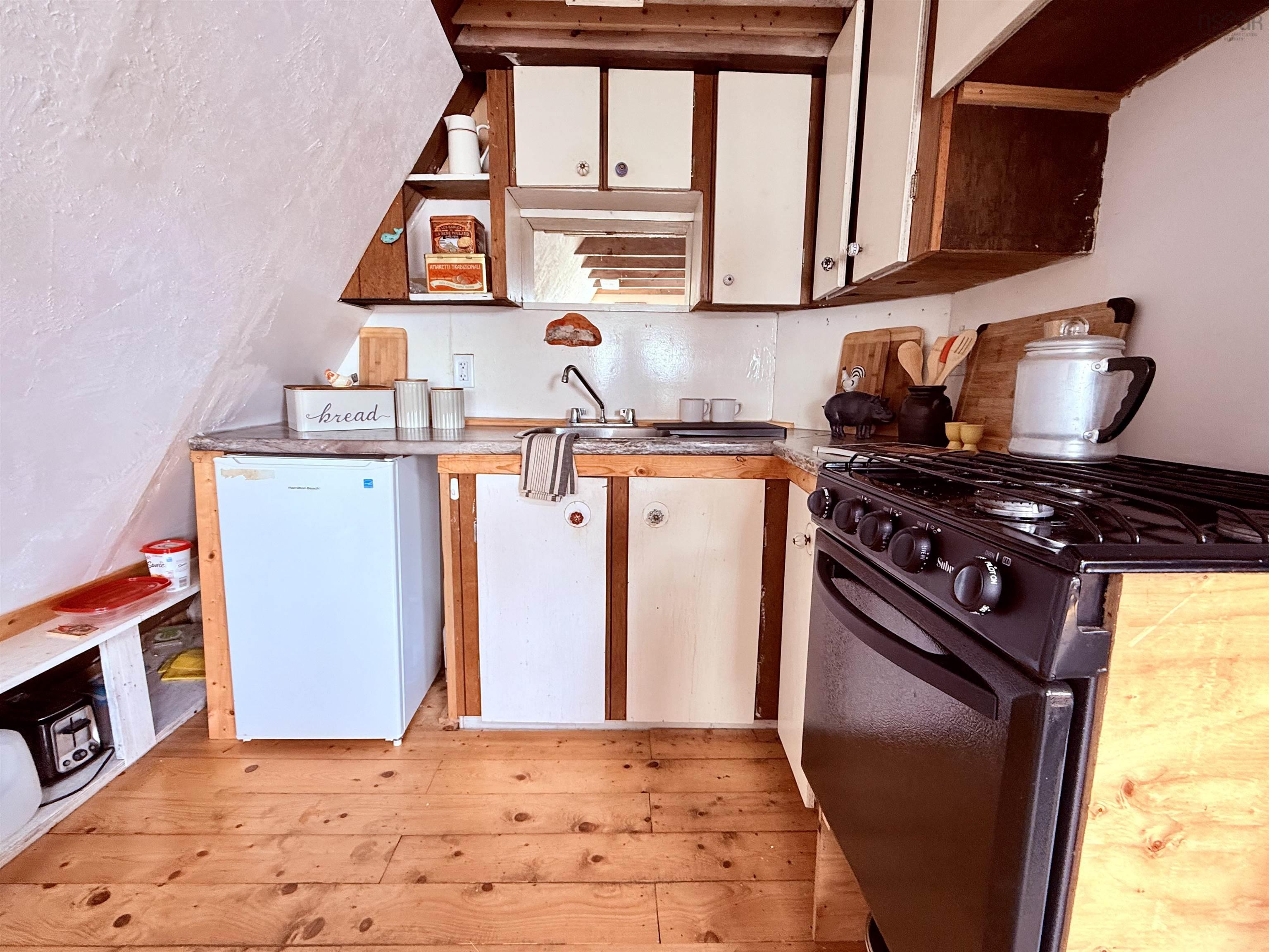 View image 8
