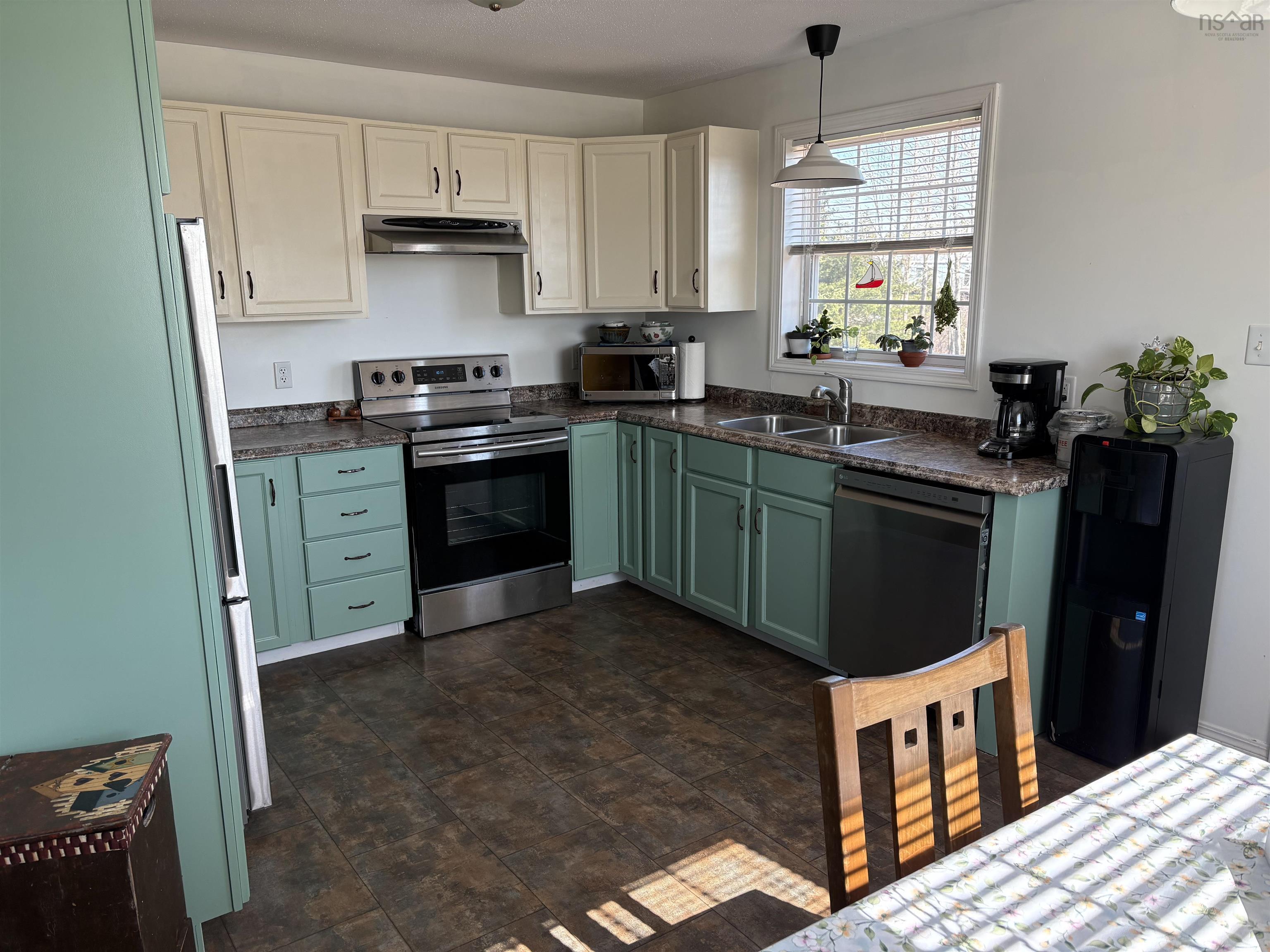 View image 11