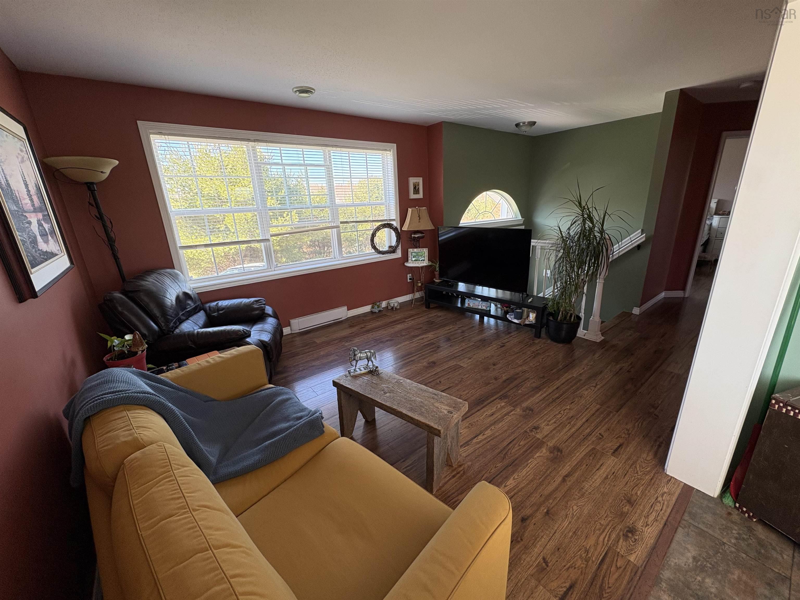 View image 9