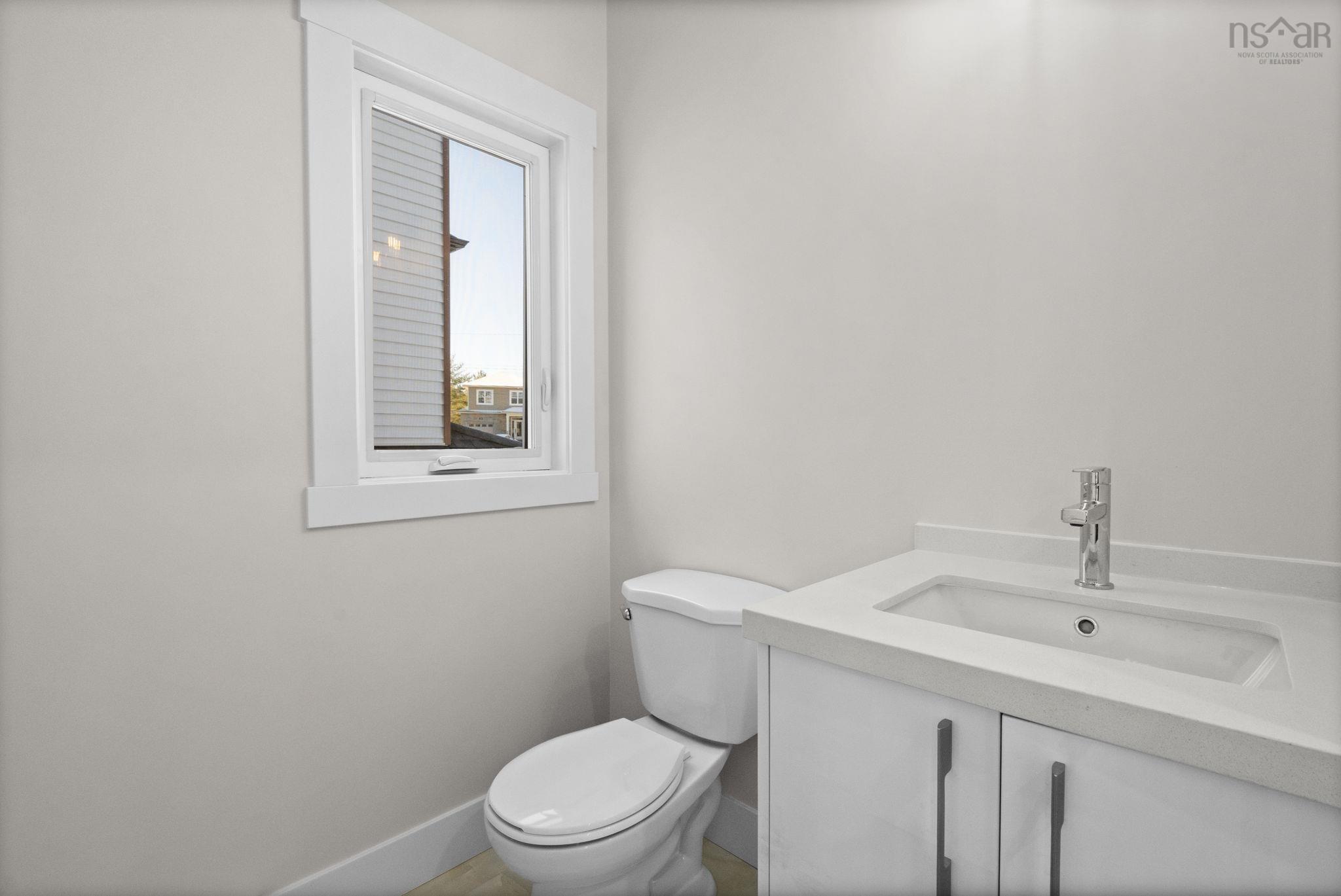 Thumbnail image for 18 70 Pearlgarden Close MLS<sup>®</sup> 202501931