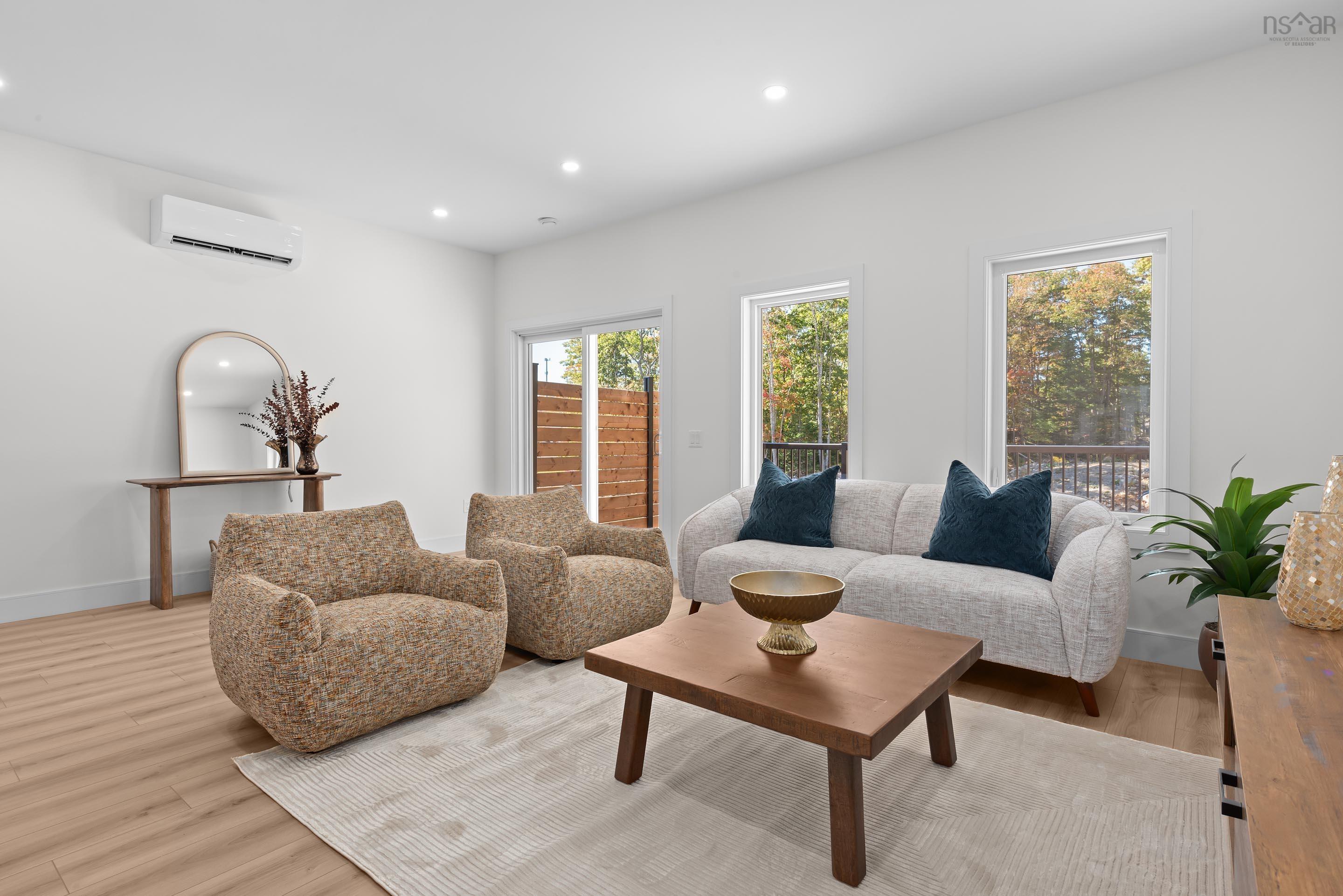 Thumbnail image for 154 Colonial Crescent MLS<sup>®</sup> 202509290