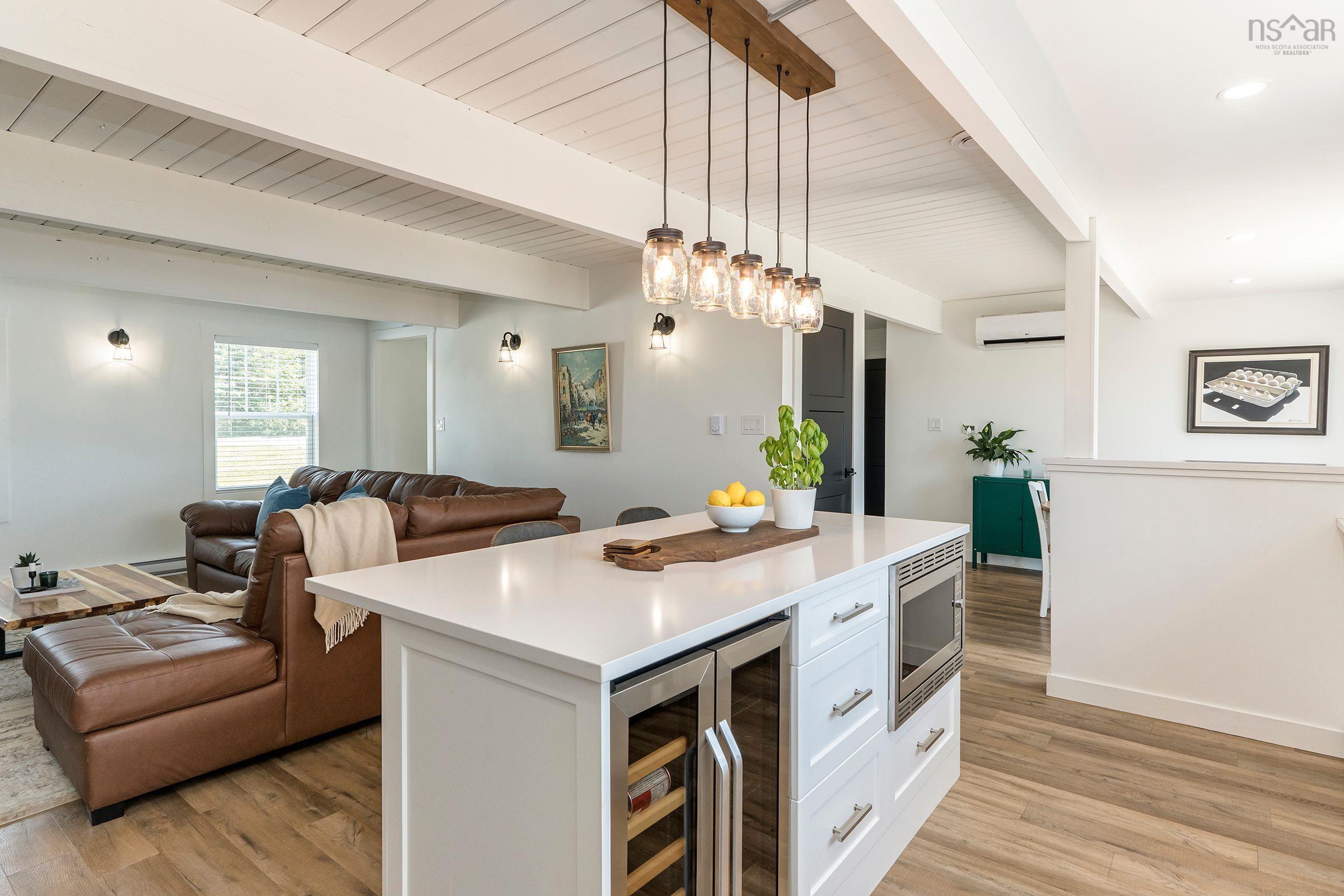 Thumbnail image for 103 Capri Drive MLS<sup>®</sup> 202509358