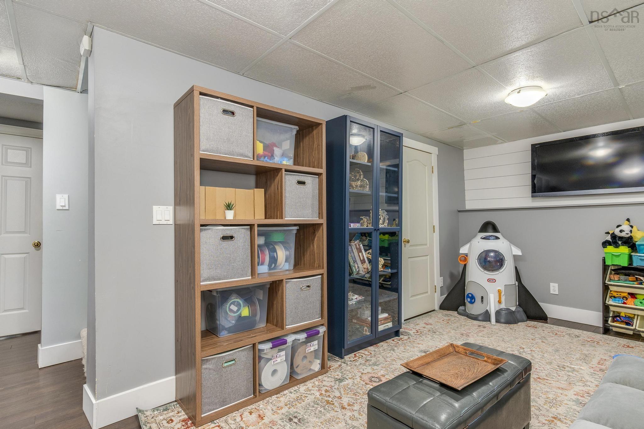 View image 18