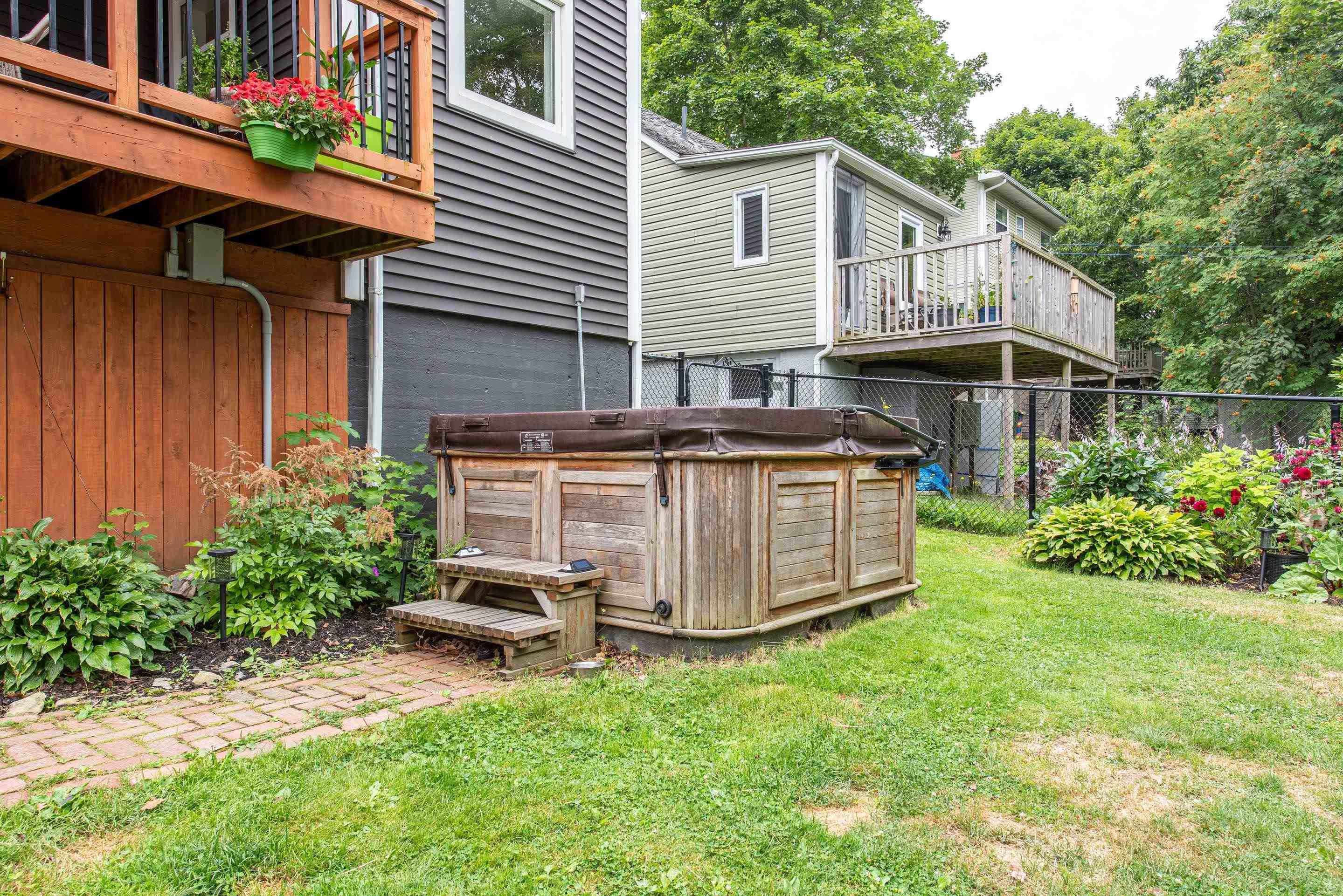 View image 28