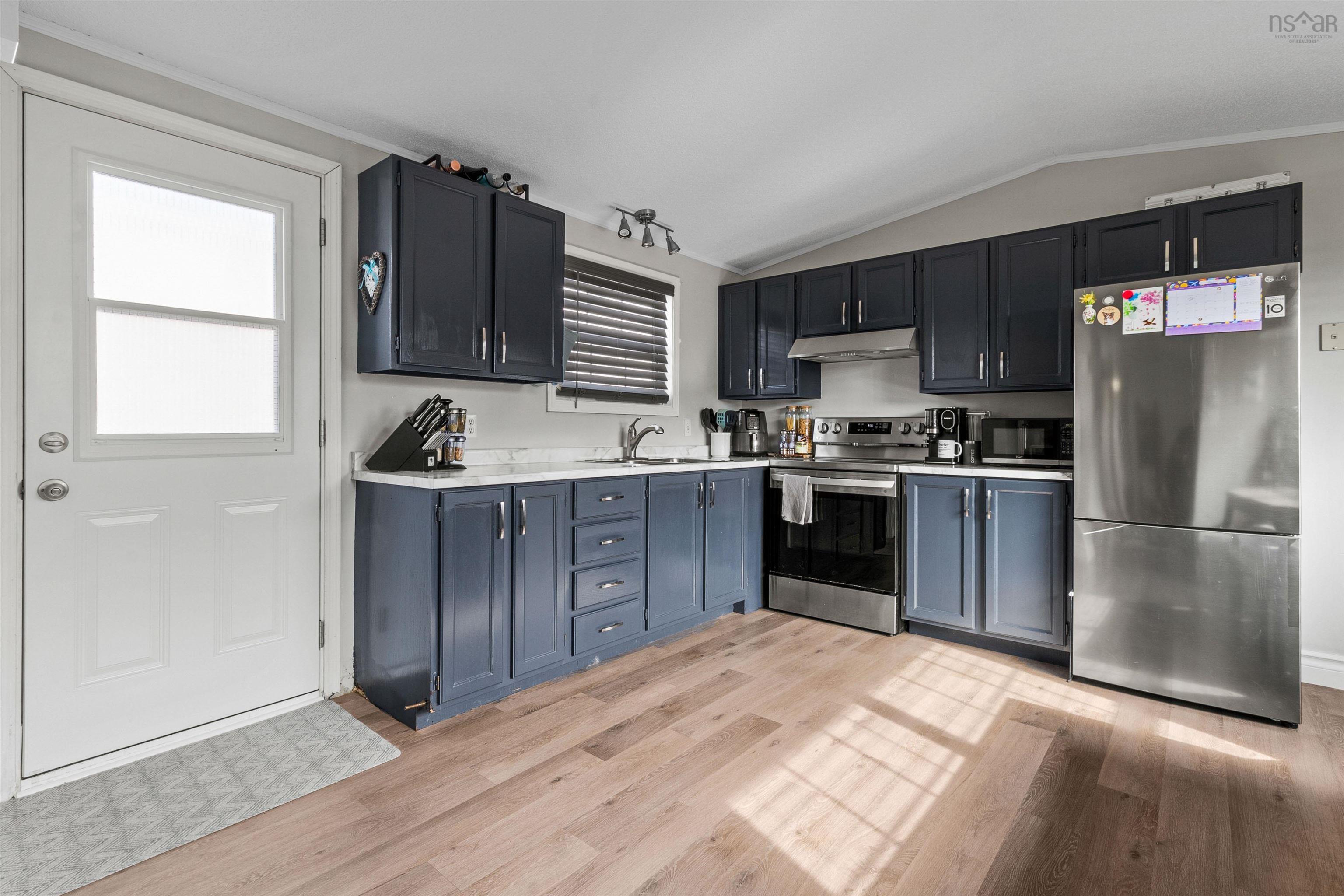 View image 18