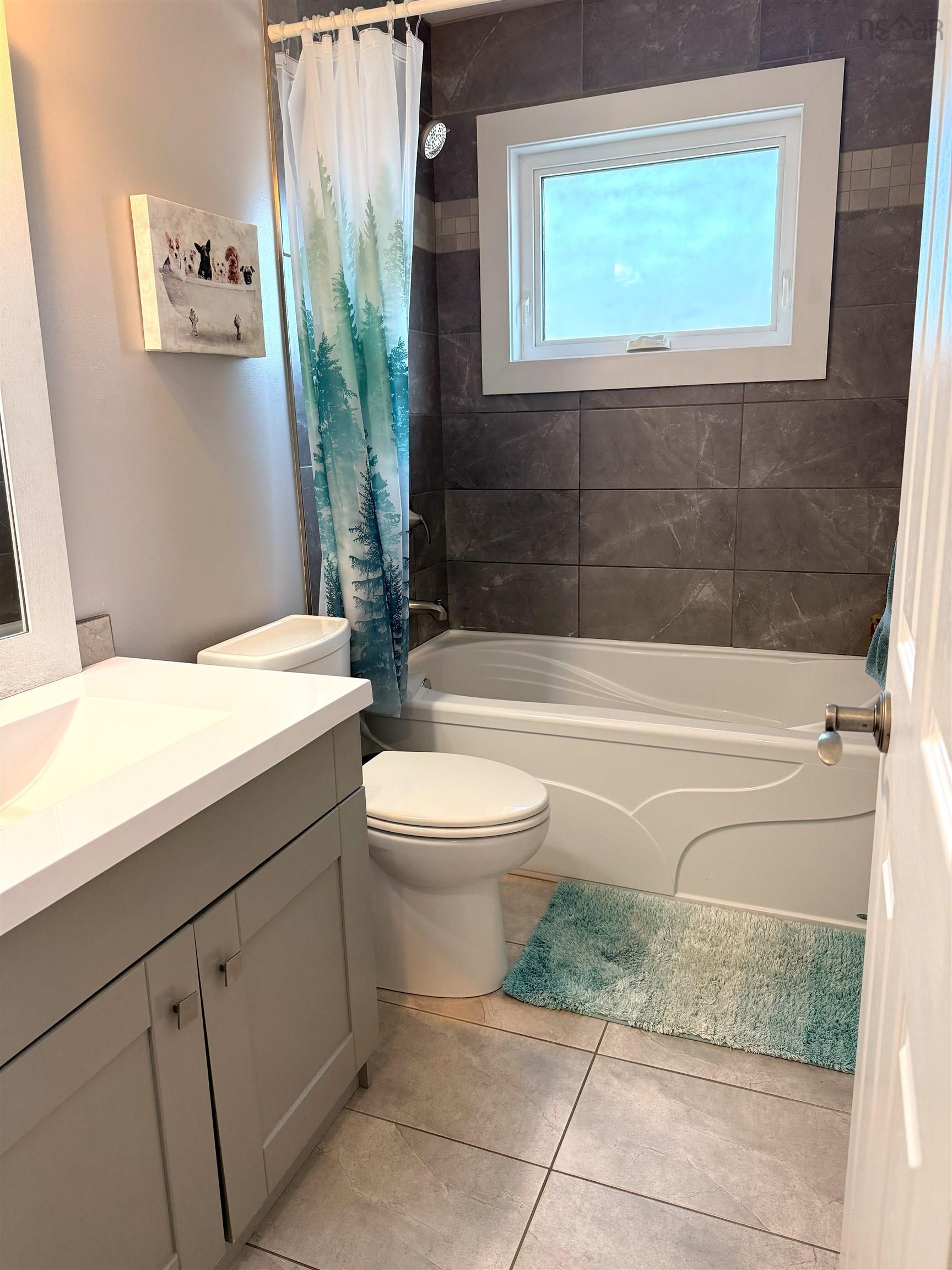 Thumbnail image for 5 Susan Place MLS<sup>®</sup> 202519588