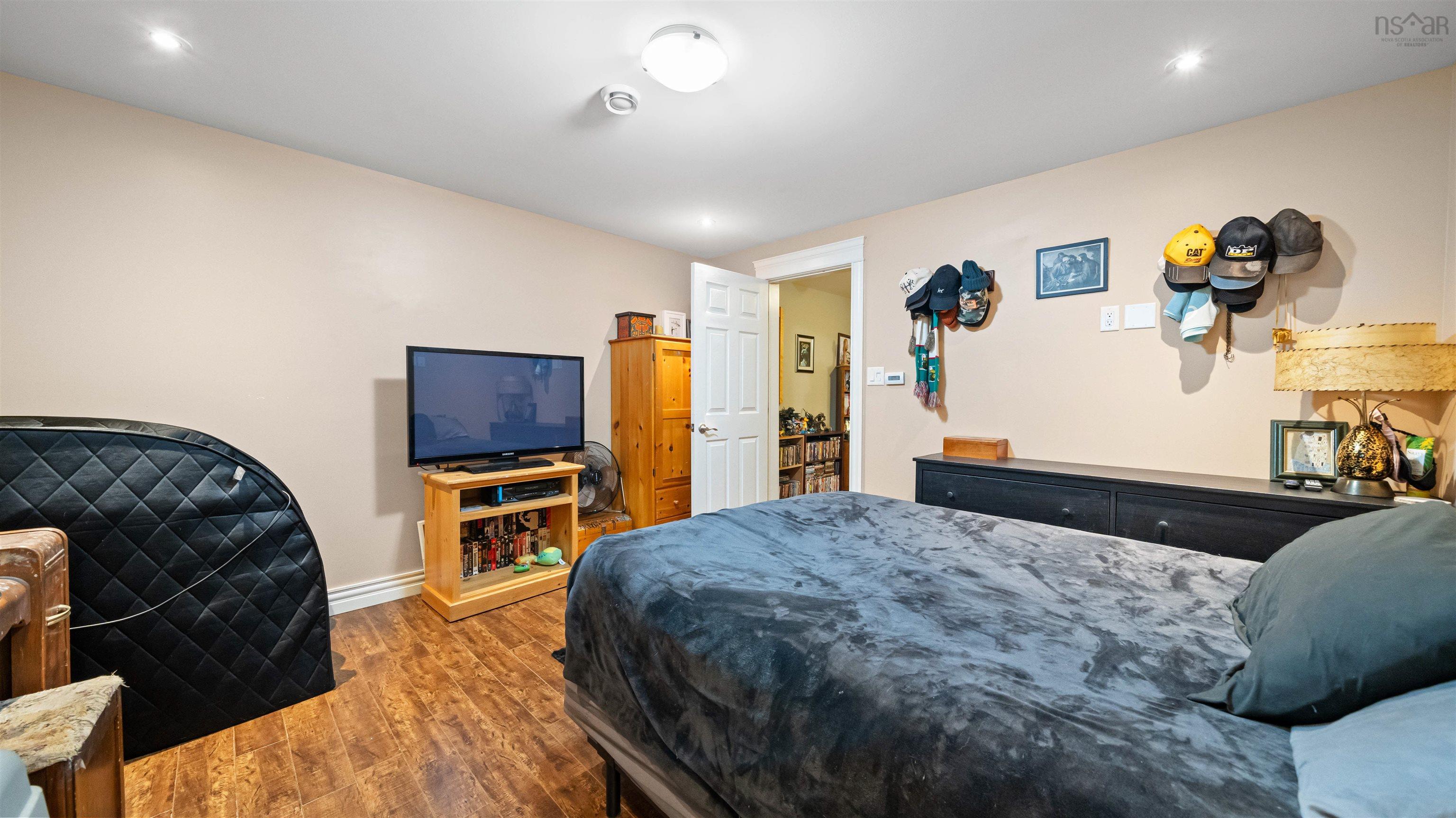 View image 11