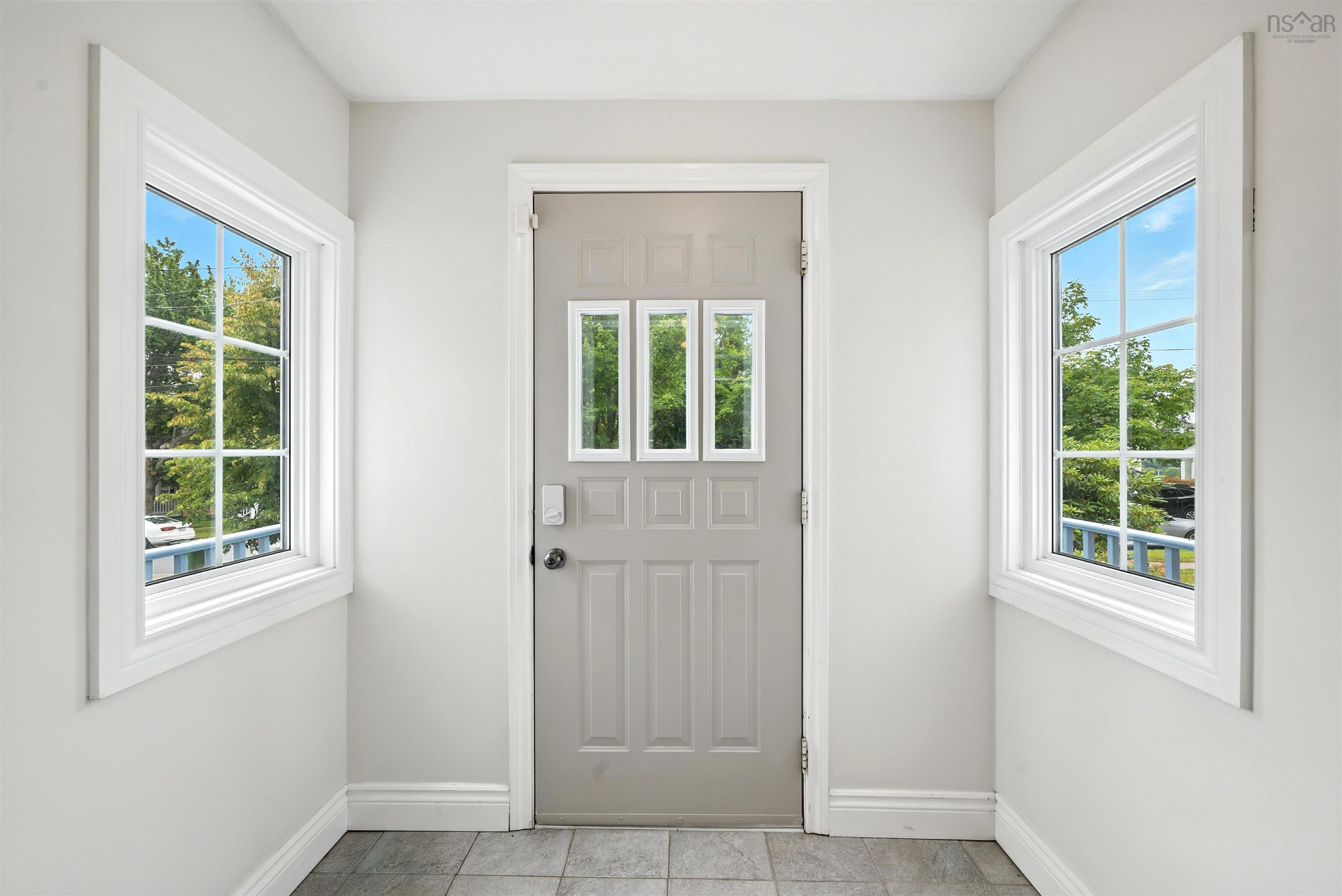 Thumbnail image for 2221 BLINK BONNIE Terrace MLS<sup>®</sup> 202519614