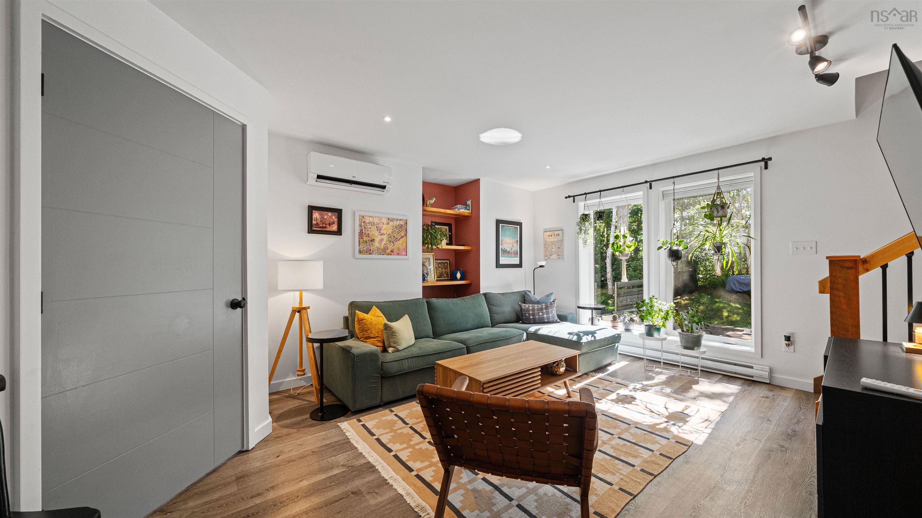 Thumbnail image for 12 Knob Hill Crescent MLS<sup>®</sup> 202519641