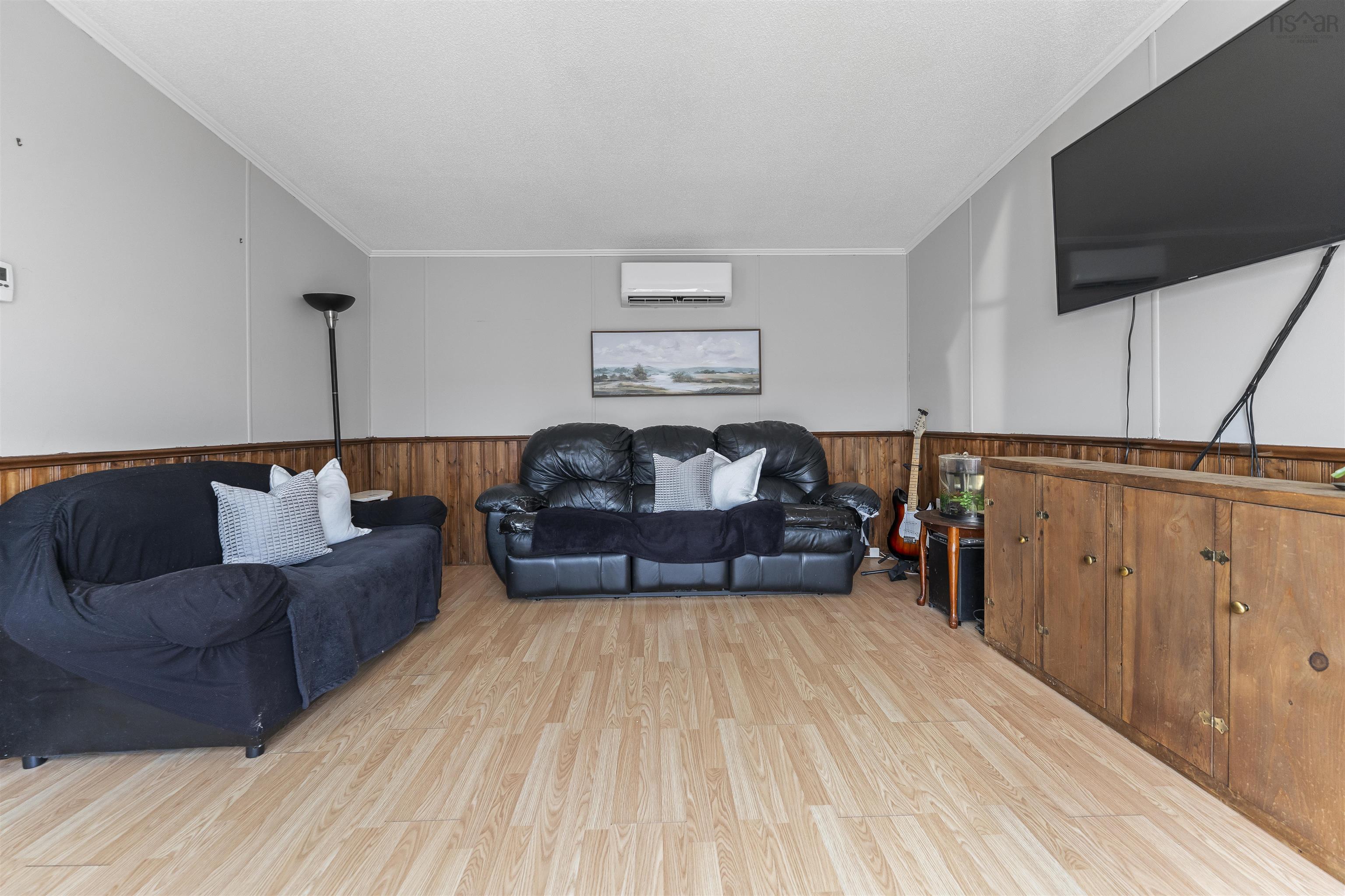 View image 9