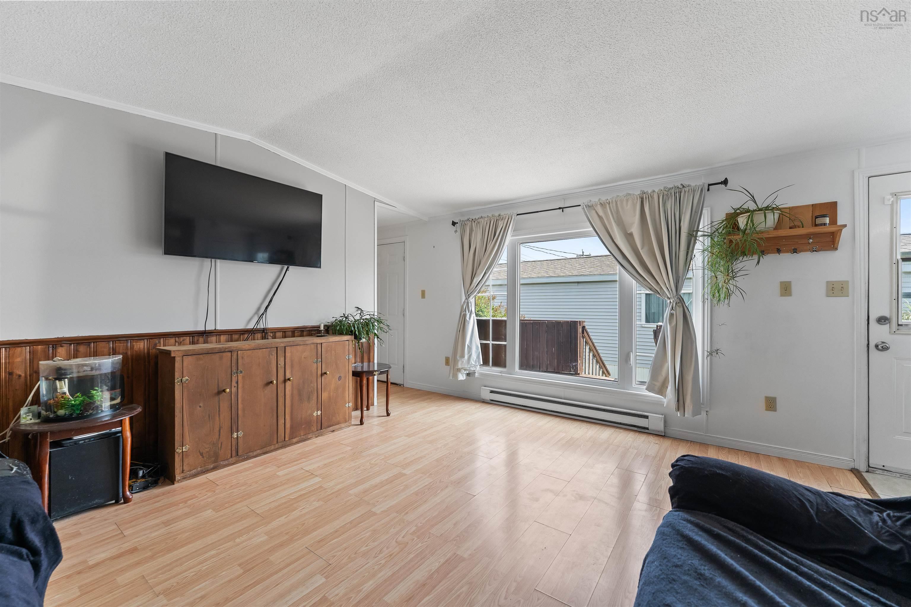 View image 12