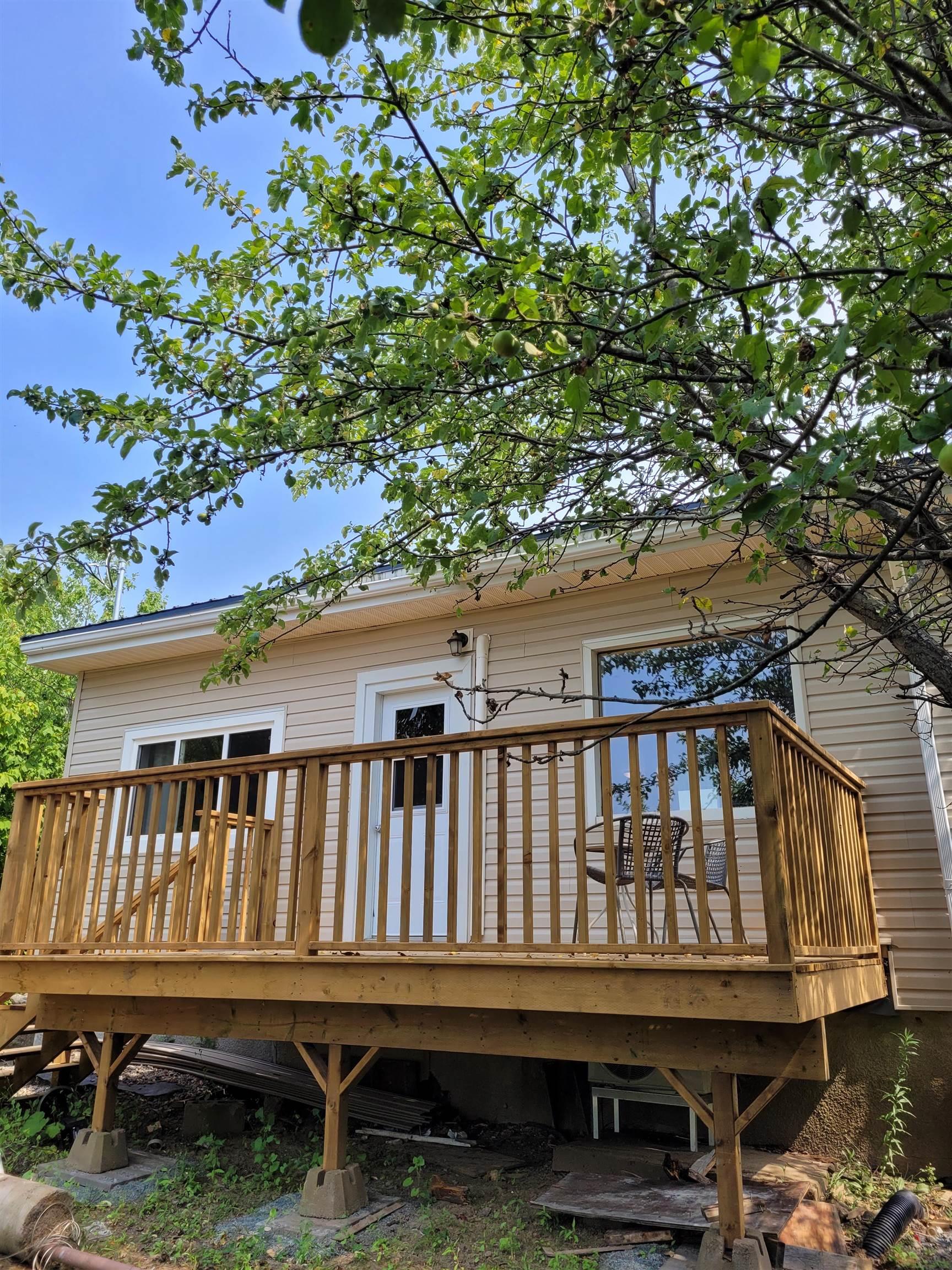 View image 18