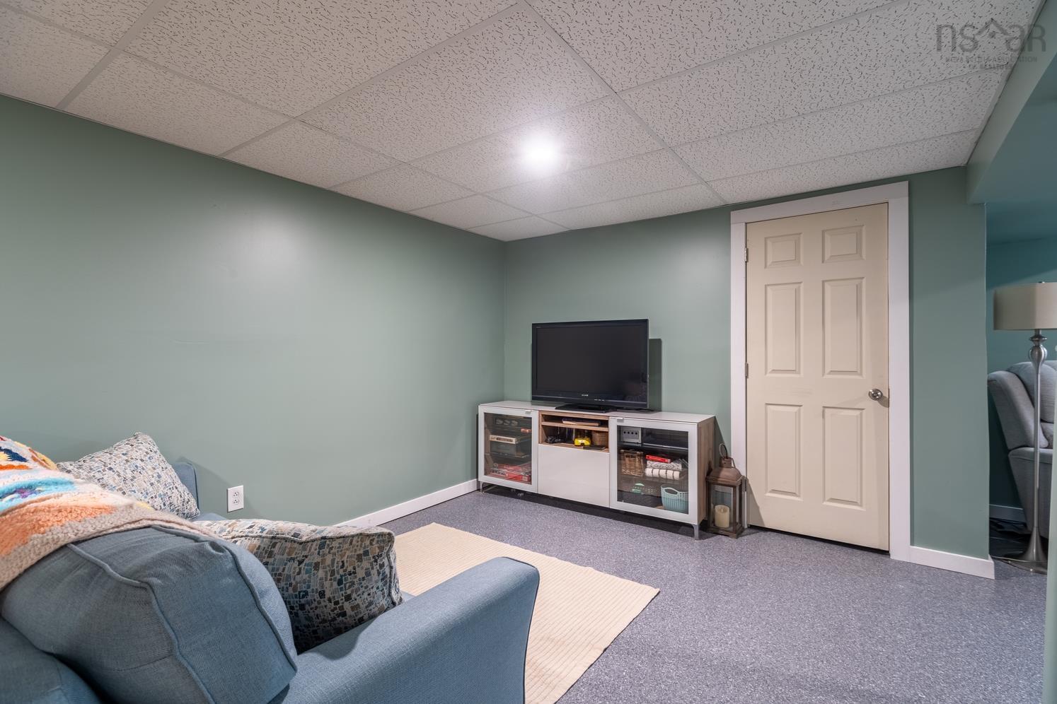 View image 16