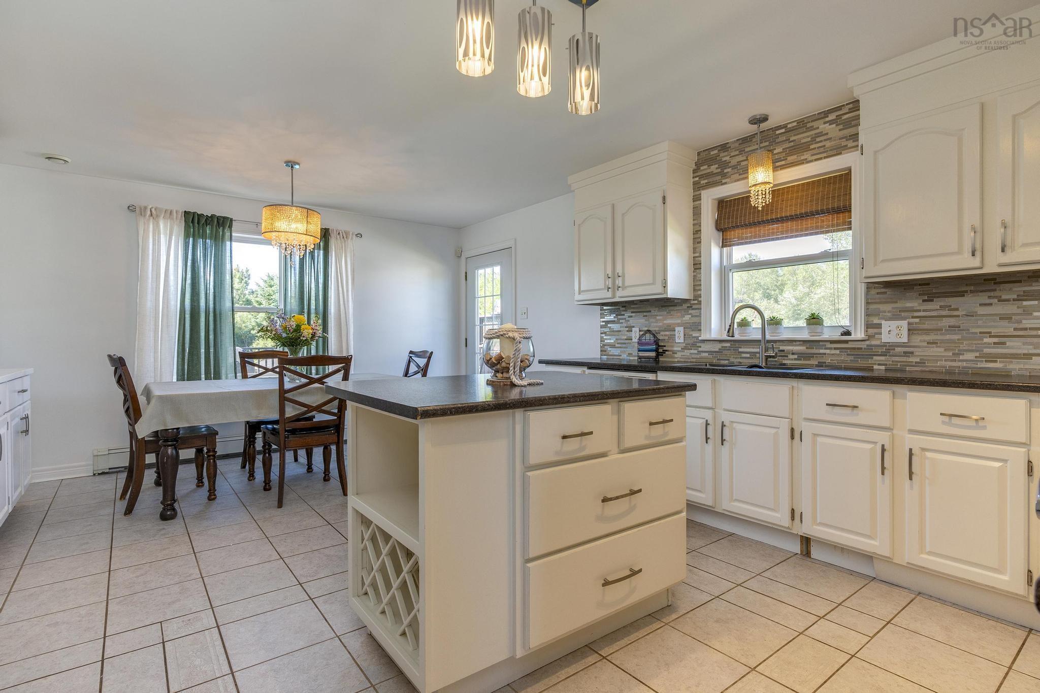 Thumbnail image for 57 MacMillan Drive MLS<sup>®</sup> 202520192