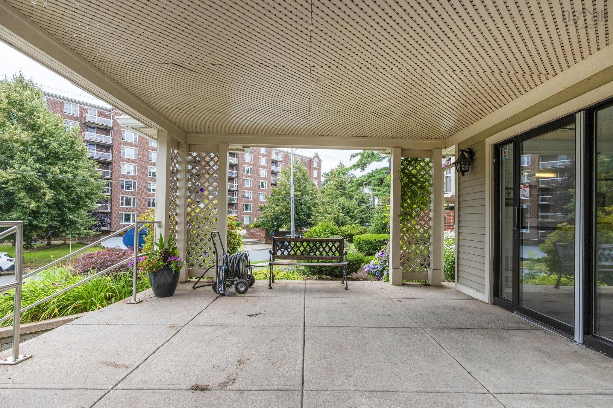 Thumbnail image for 301 80 Spinnaker Drive MLS<sup>®</sup> 202520196