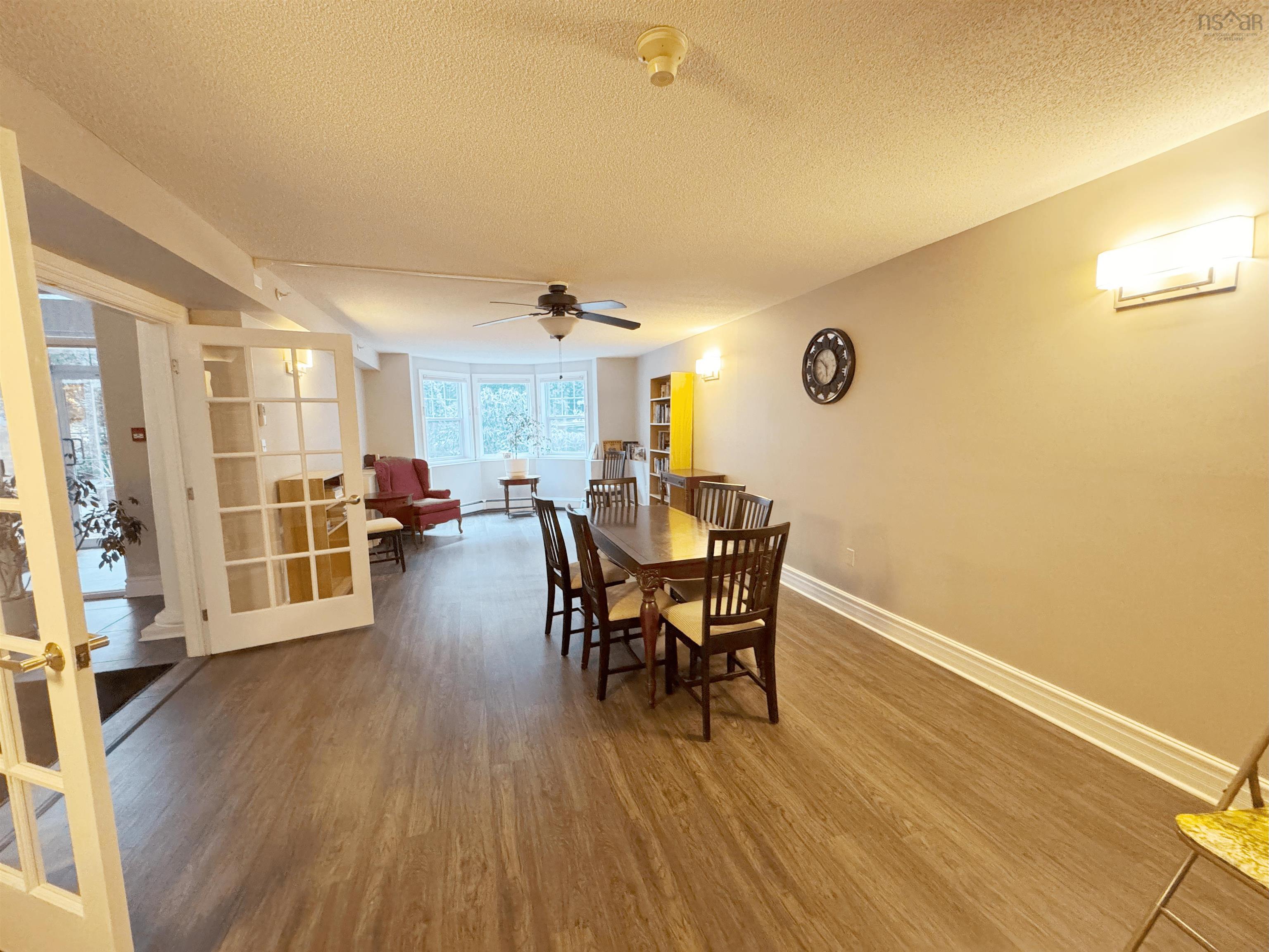 View image 18