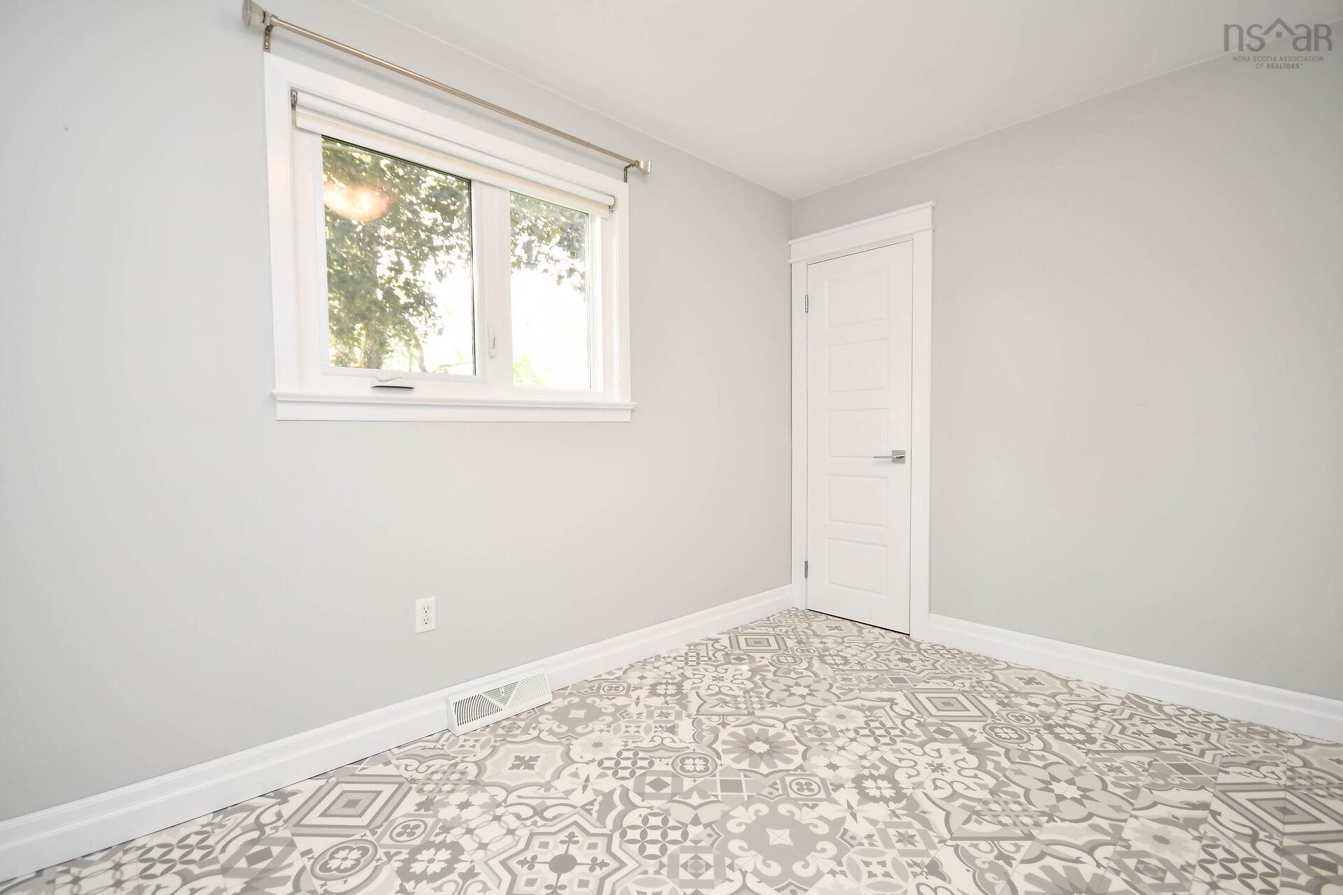 View image 9
