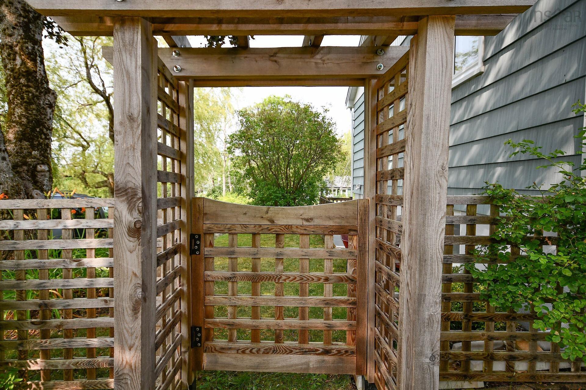 View image 23