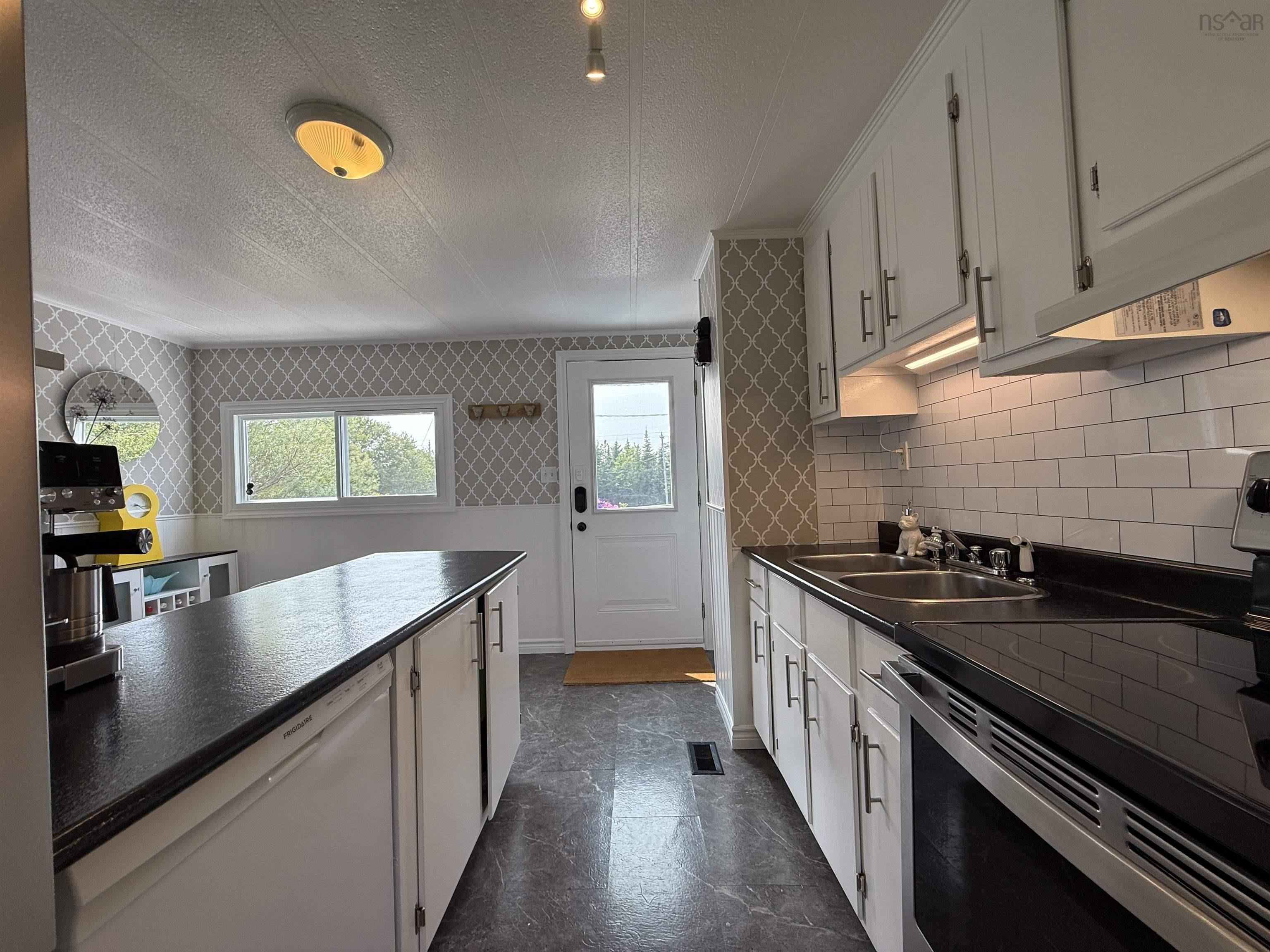 View image 10