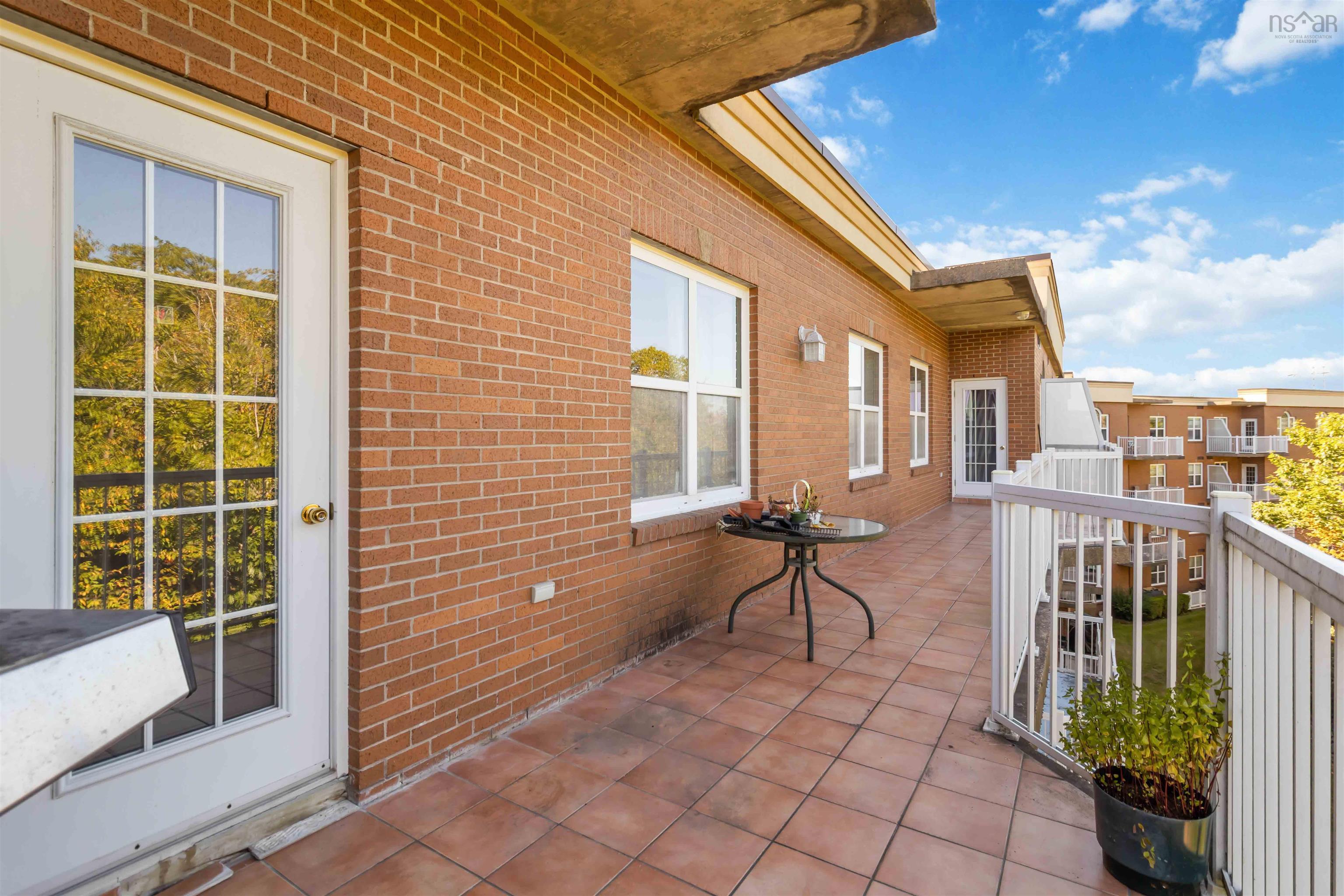 View image 18